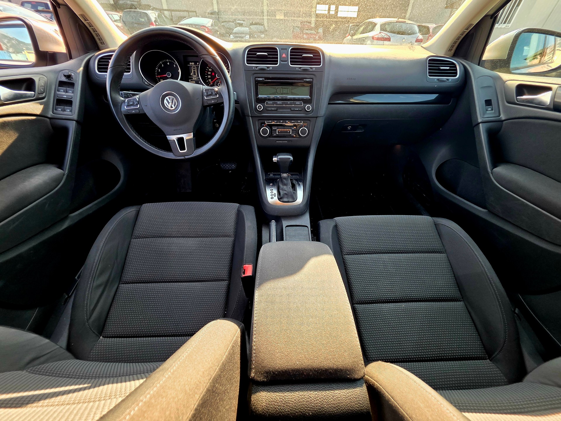 VW Golf 1.4 TSI Trendline DSG-image-6