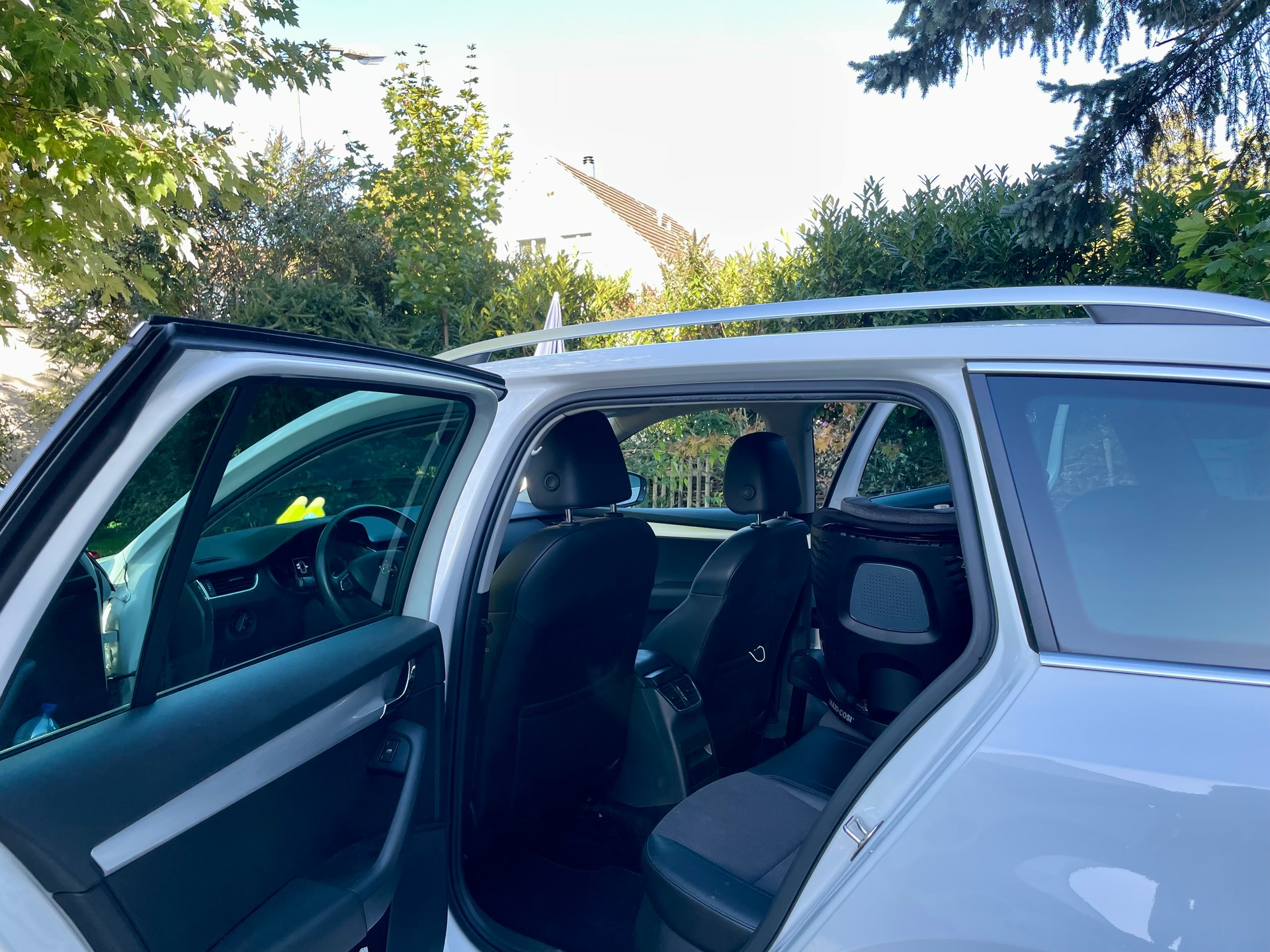 SKODA 1.4 TSI G-TEC Ambition DSG-image-1