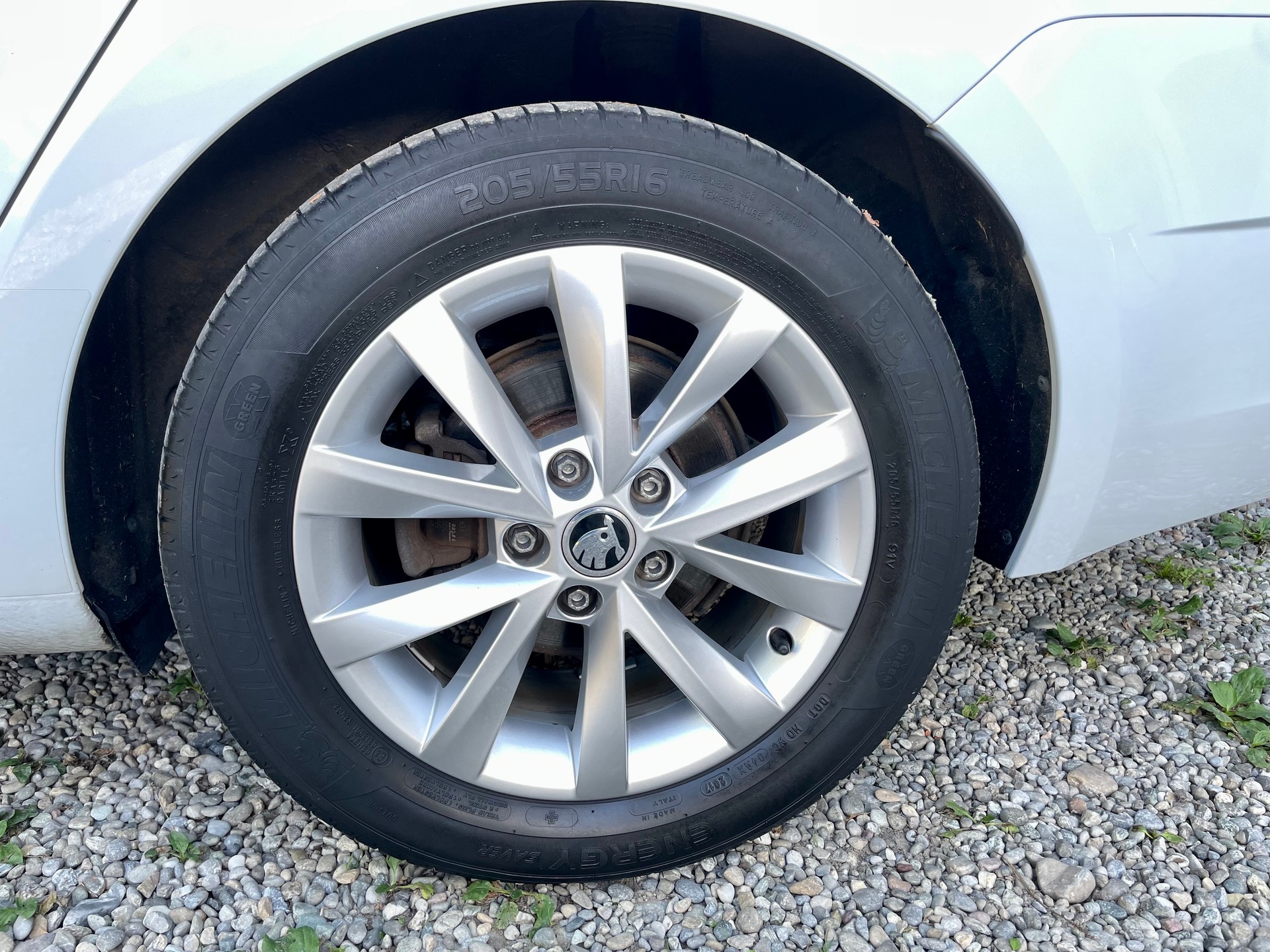 SKODA 1.4 TSI G-TEC Ambition DSG-image-2