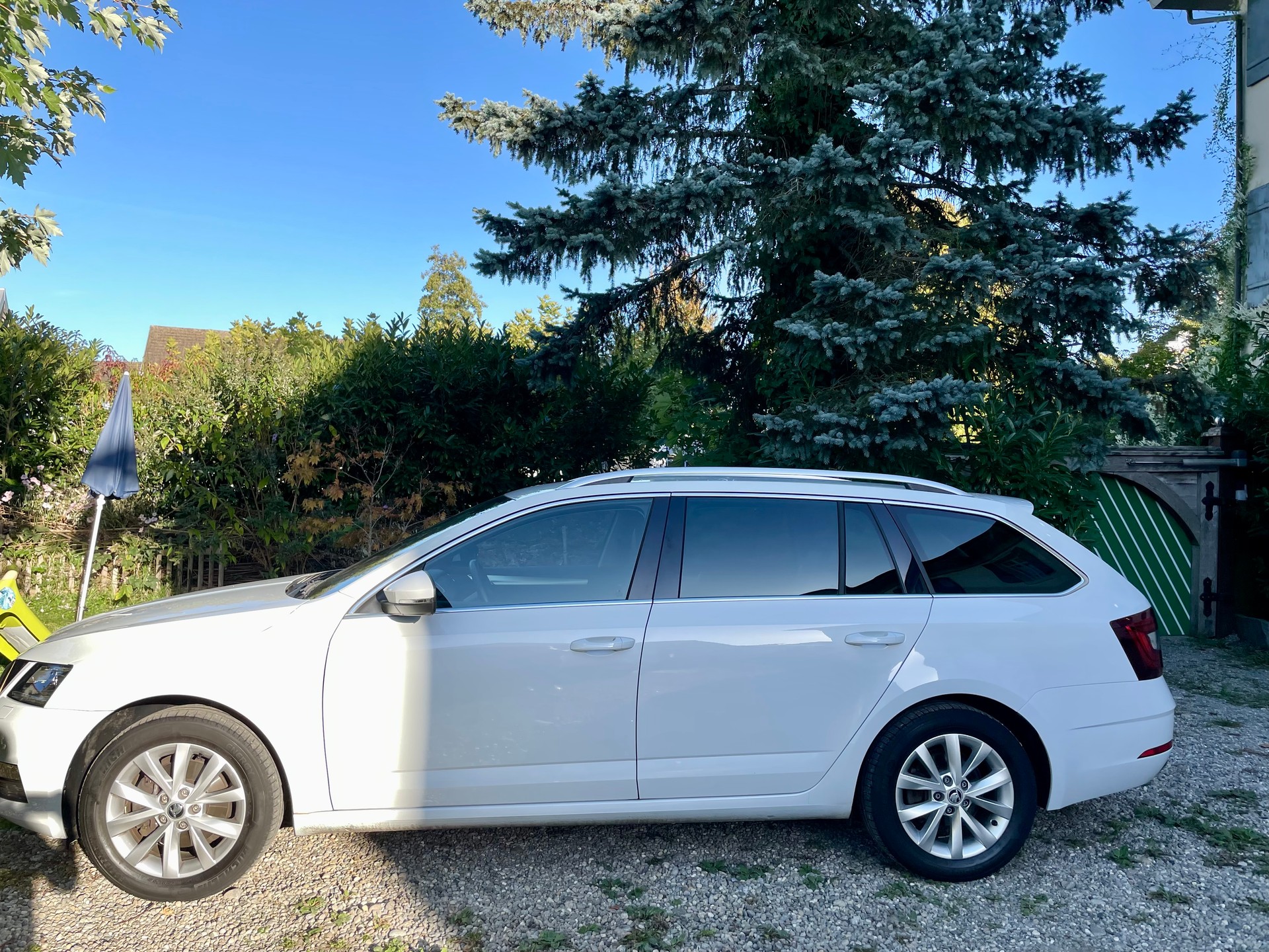 SKODA 1.4 TSI G-TEC Ambition DSG-image-5
