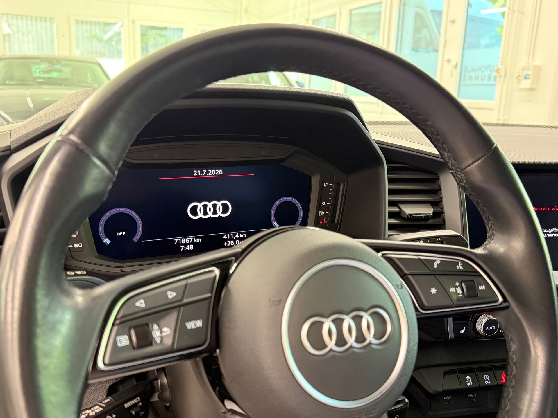 AUDI A1 Sportback 30 TFSI S-tronic-image-24