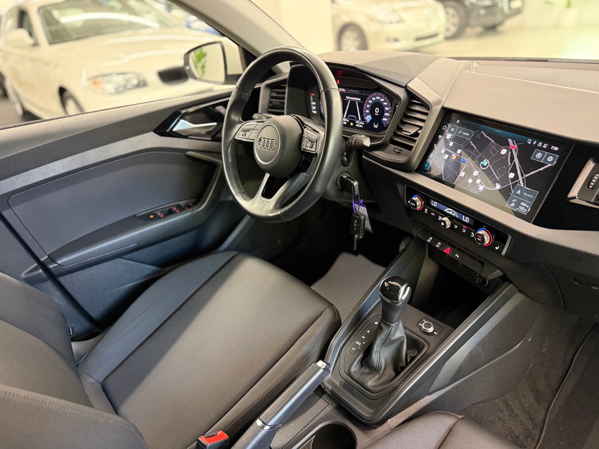 AUDI A1 Sportback 30 TFSI S-tronic-image-15