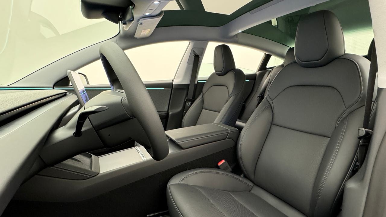 TESLA Model 3 Long Range RWD-image-4
