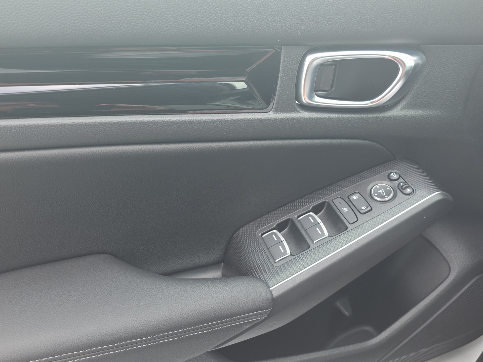 HONDA Civic 2.0 i-MMD Advance-image-11