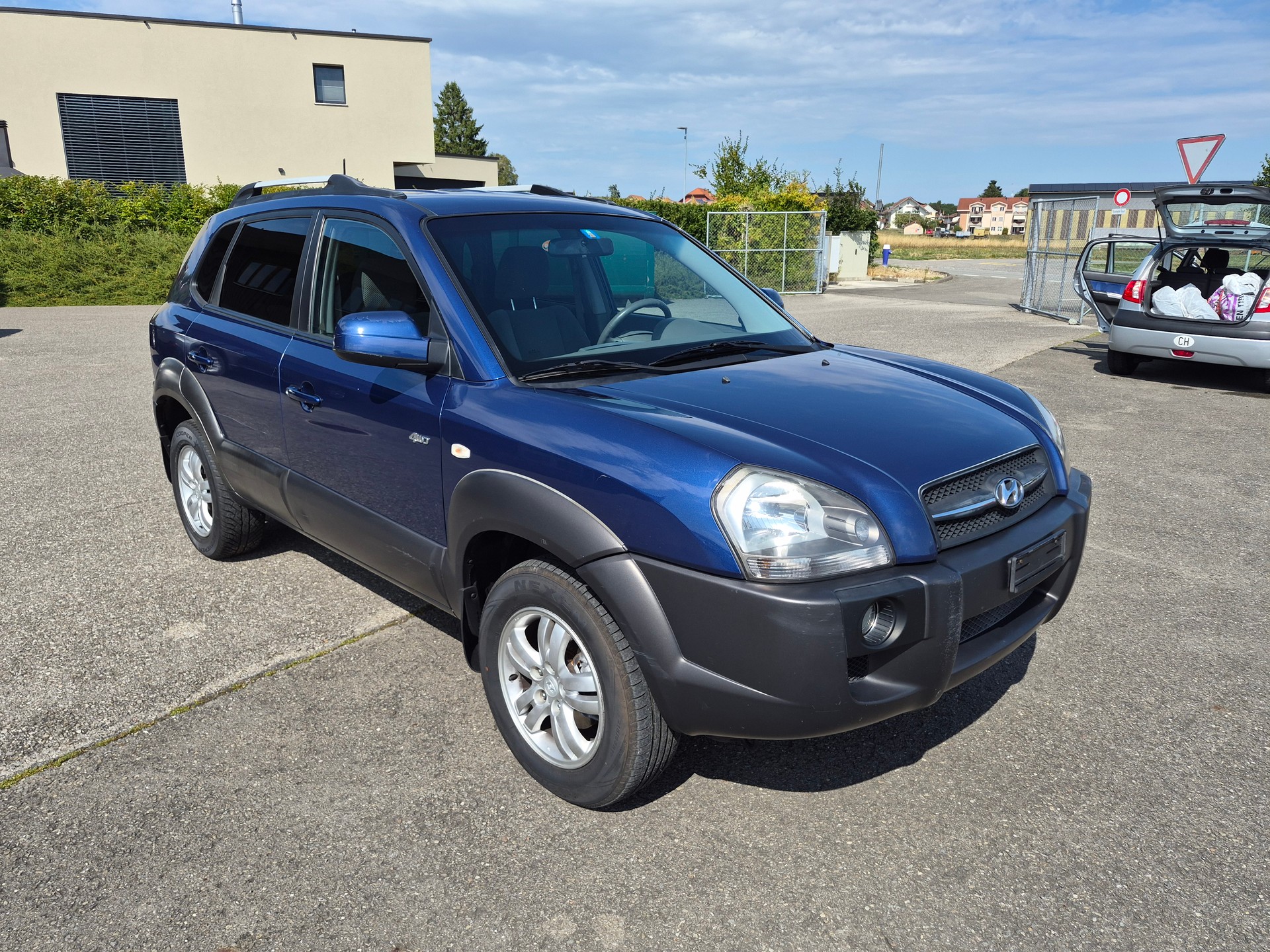 HYUNDAI Tucson 2.0 Style 4WD-image-3