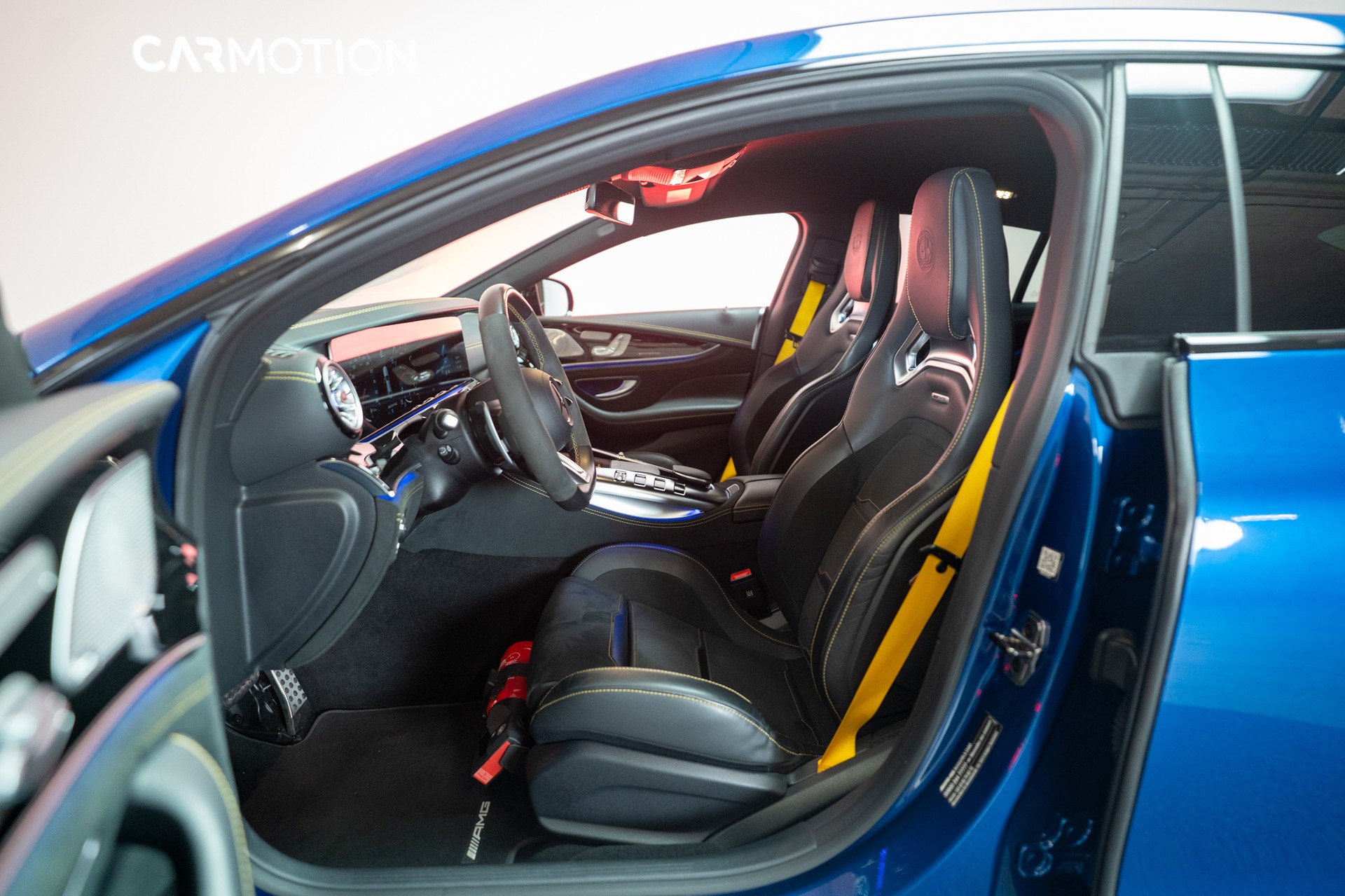 MERCEDES-BENZ AMG GT 63 S 4matic+ / 21" Aversus / Sportsitze / Burmester-image-8