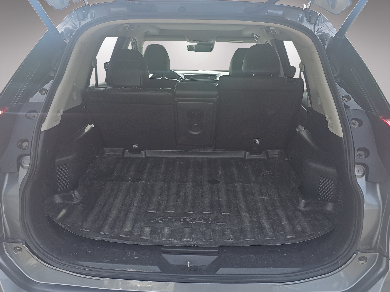 NISSAN X-Trail 2.0 dCi Tekna 4x4-image-7