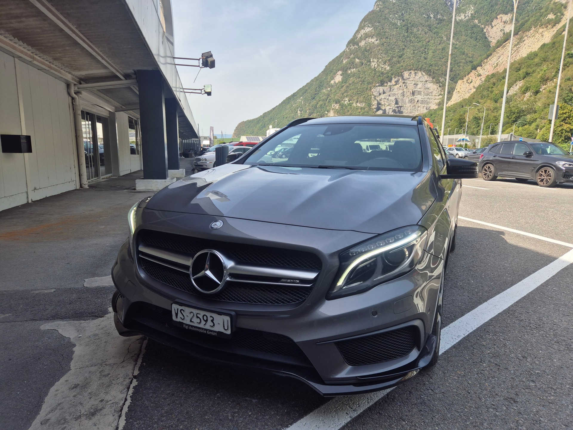 MERCEDES-BENZ GLA 45 AMG 4Matic 7G-DCT-image-2