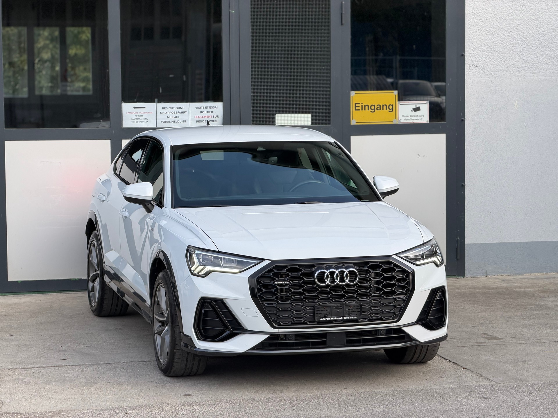 AUDI Q3 Sportback 40 TDI S line quattro S-tronic-showroom-element-3
