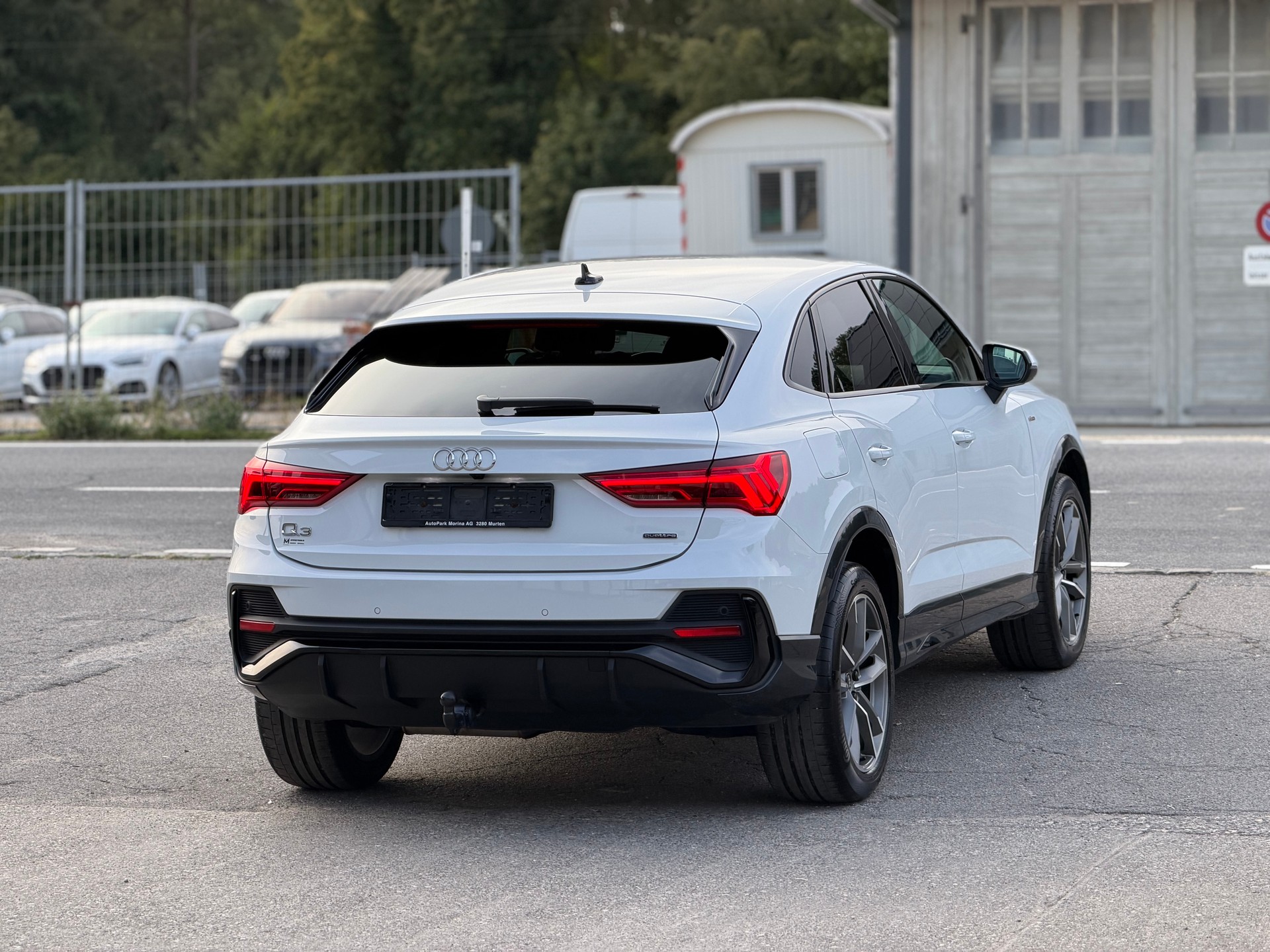 AUDI Q3 Sportback 40 TDI S line quattro S-tronic-image-4