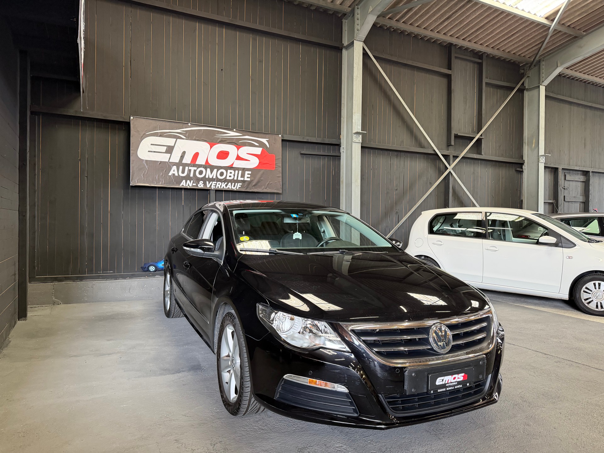 VW Passat CC 2.0 TDI ** 5 Plätz **-image-2