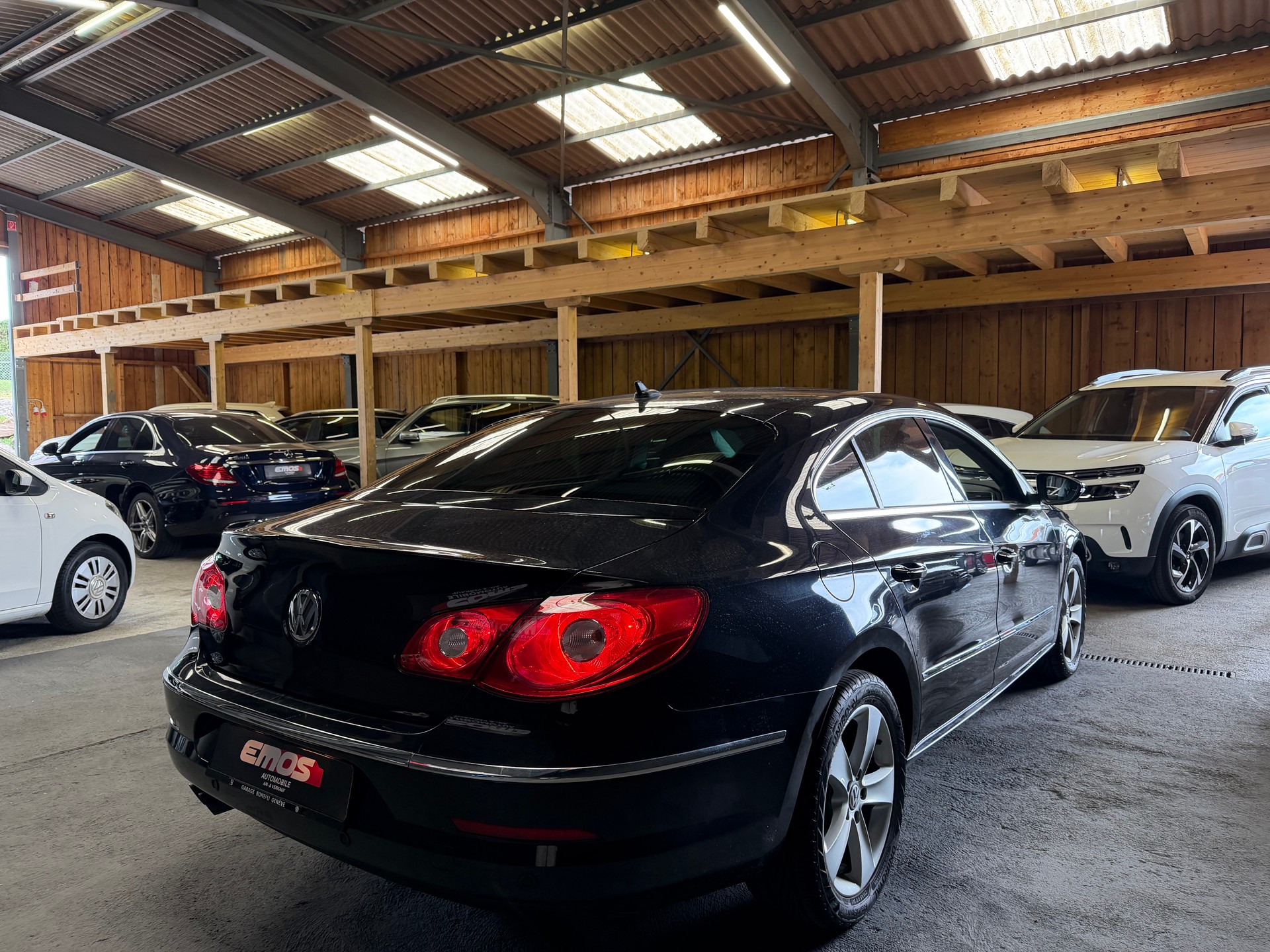 VW Passat CC 2.0 TDI ** 5 Plätz **-image-5