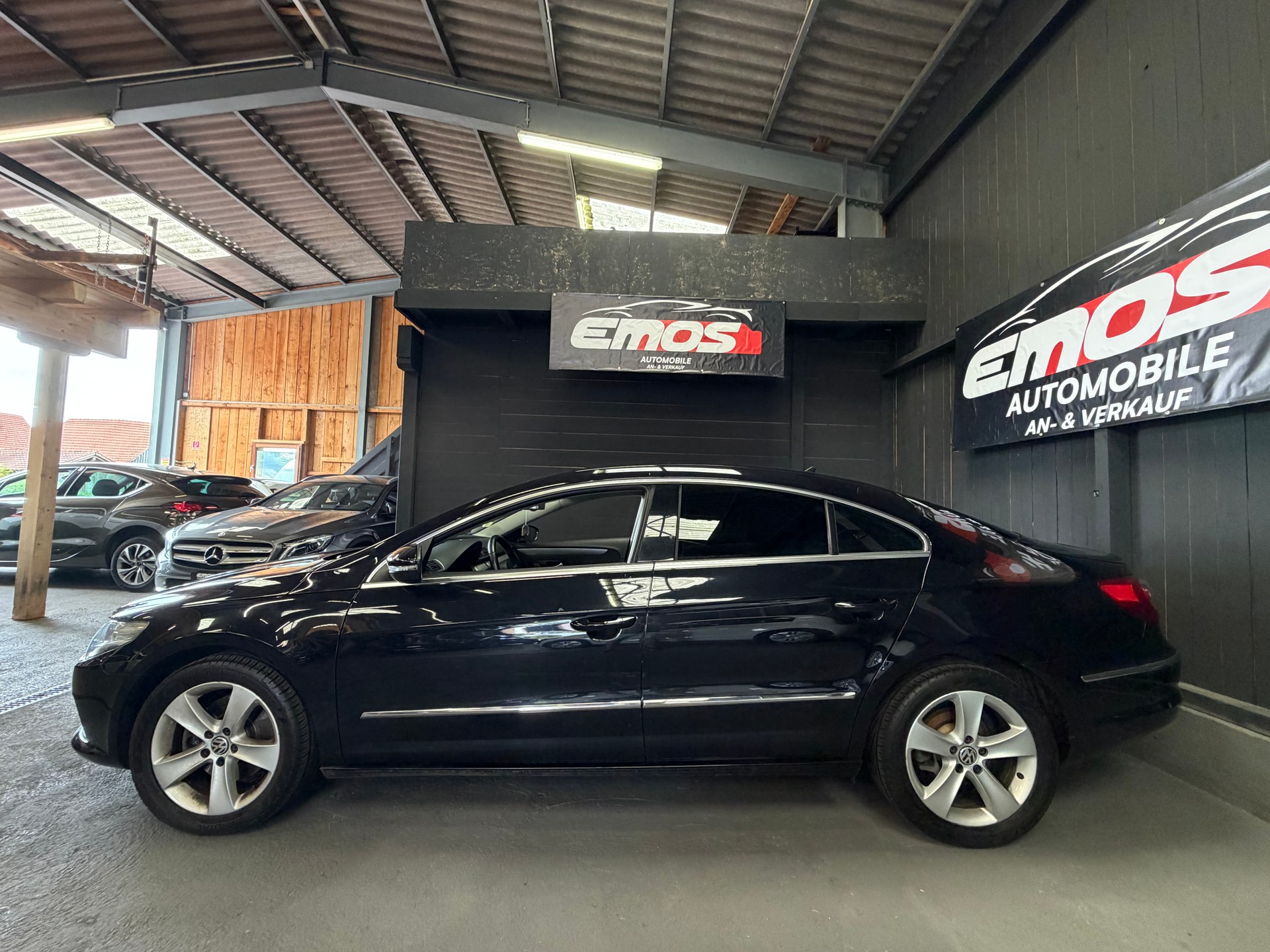 VW Passat CC 2.0 TDI ** 5 Plätz **-image-3