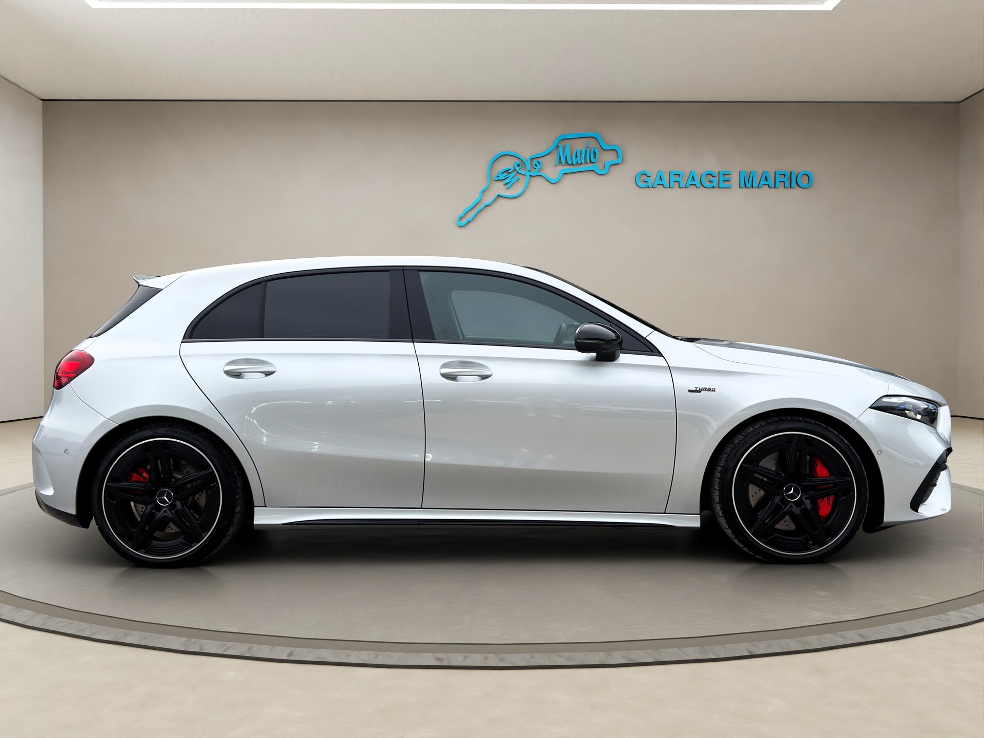 MERCEDES-BENZ ❗A 35 AMG❗4Matic 8G-DCT ✅CH-Fahrzeug & AMG Performance Sitze✅-image-3