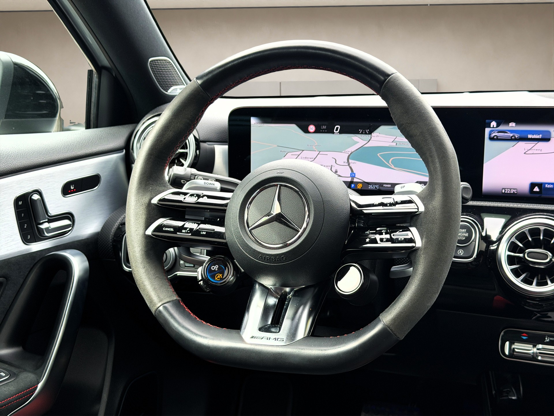 MERCEDES-BENZ ❗A 35 AMG❗4Matic 8G-DCT ✅CH-Fahrzeug & AMG Performance Sitze✅-image-13