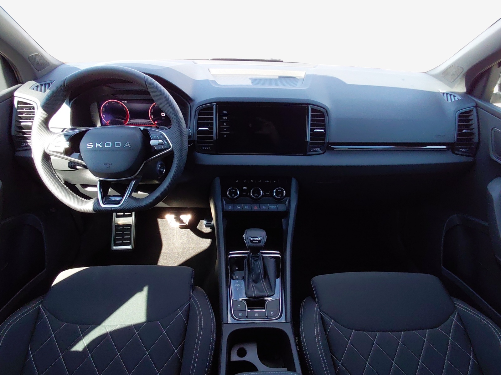 SKODA Karoq 2.0 TSI SportLine 4x4 DSG-image-8