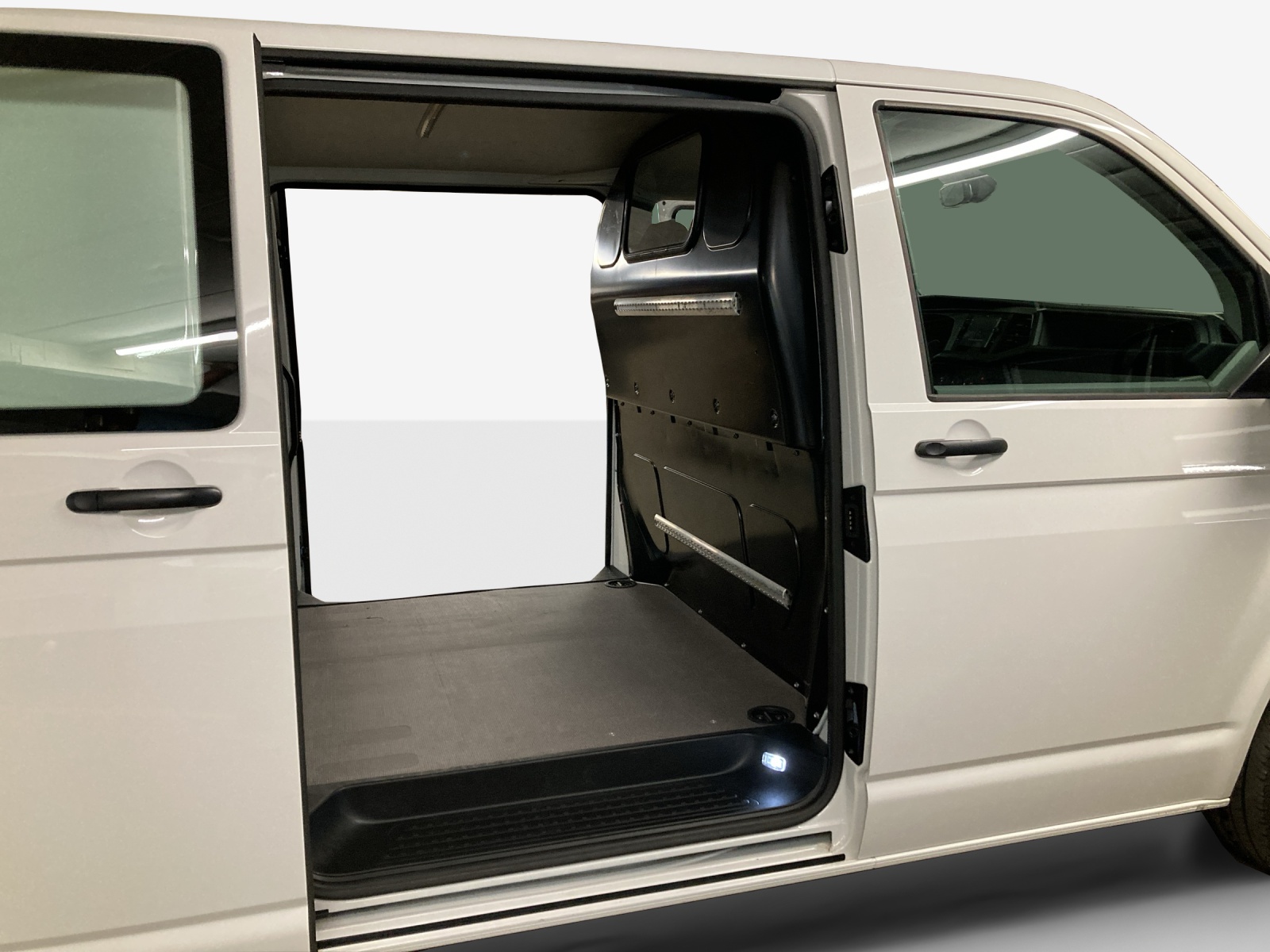 VW T6.1 2.0 TDI-image-13