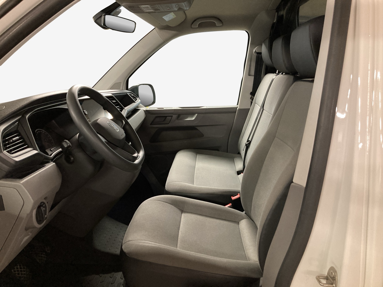 VW T6.1 2.0 TDI-image-7