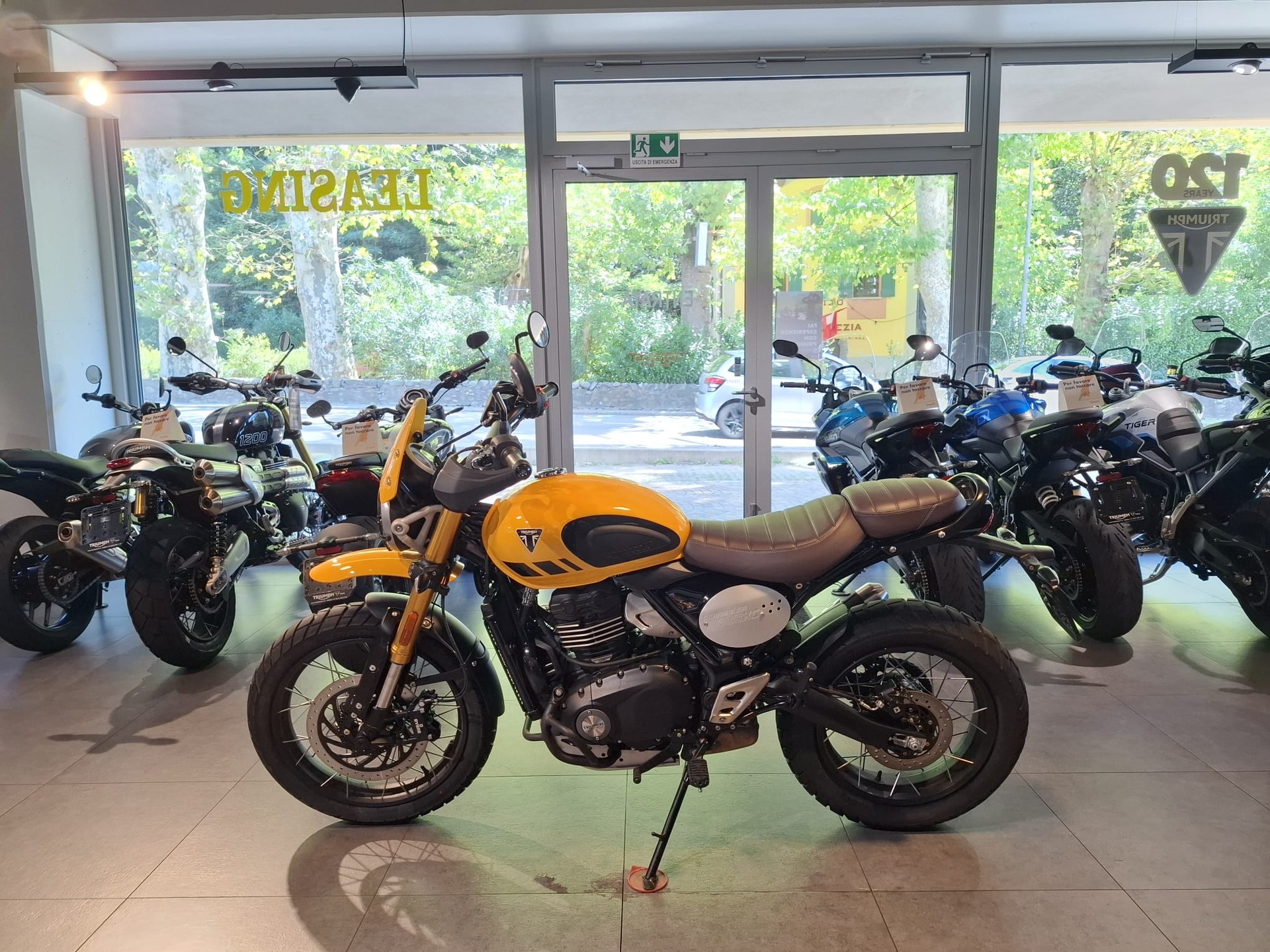 TRIUMPH Scrambler 400 XC-image-1