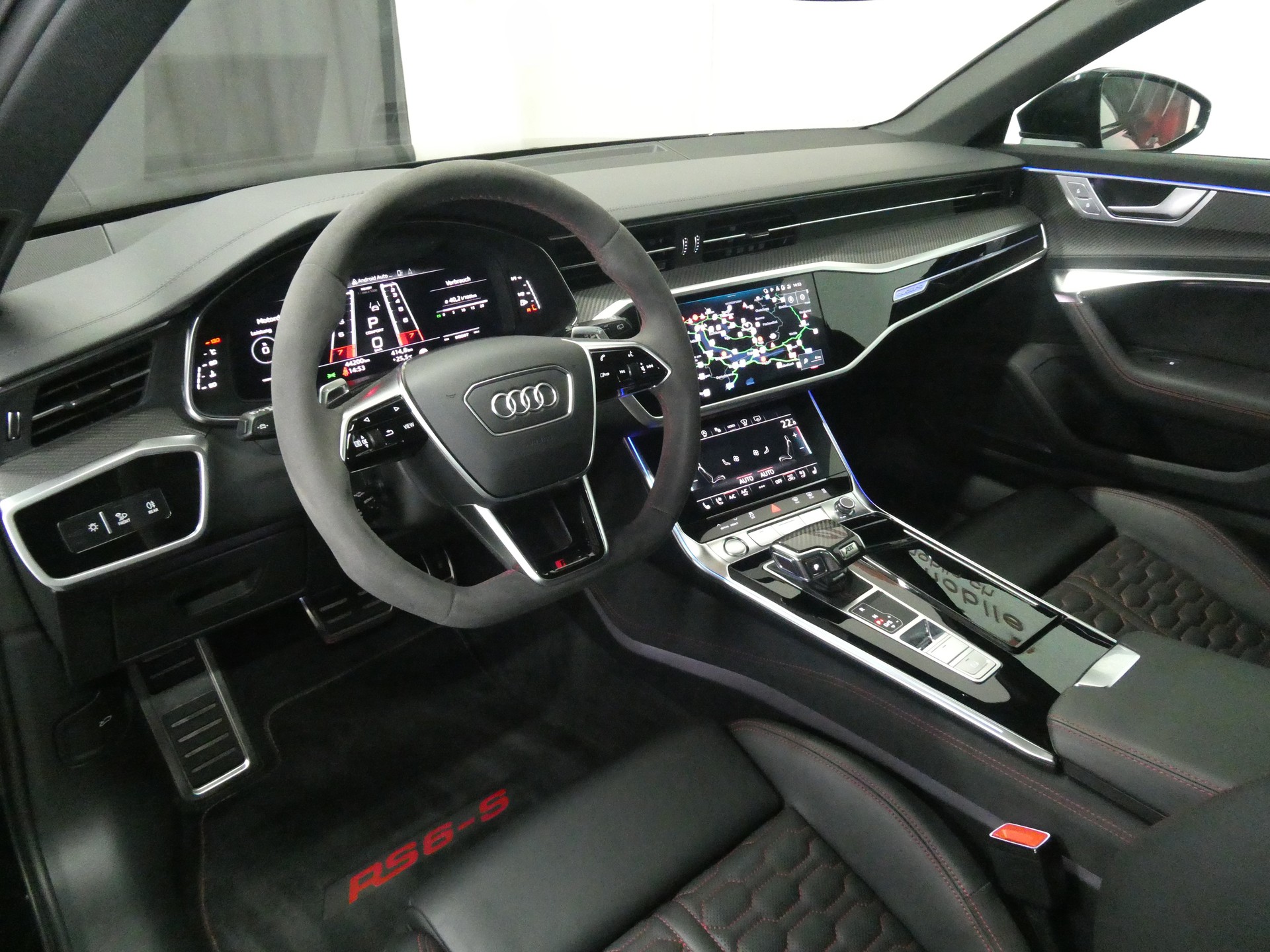 AUDI RS6-S ABT 4.0 TFSI V8 quattro - CH-Fahrzeug - Dynamik Paket PLUS - Carbon Paket - Panorama - Keramik - Standheizung - 700 PS-image-10