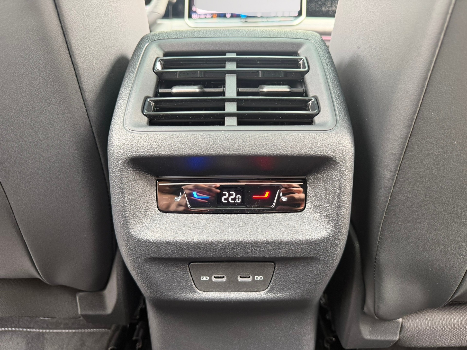 VW Tiguan 2.0 TSI DSG R-Line Plus 4Motion-image-13