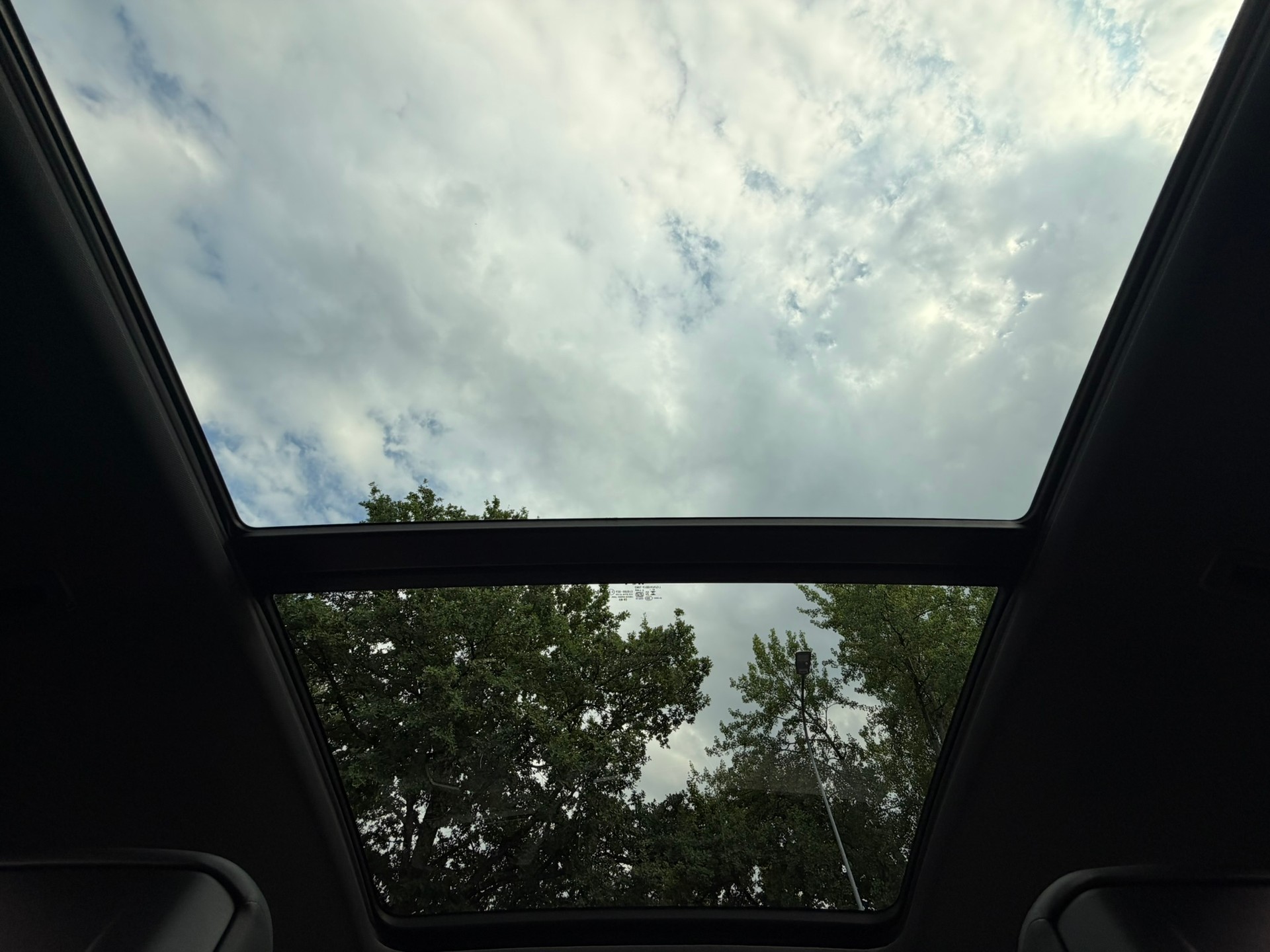 VW Tiguan 2.0 TSI DSG R-Line Plus 4Motion-image-9