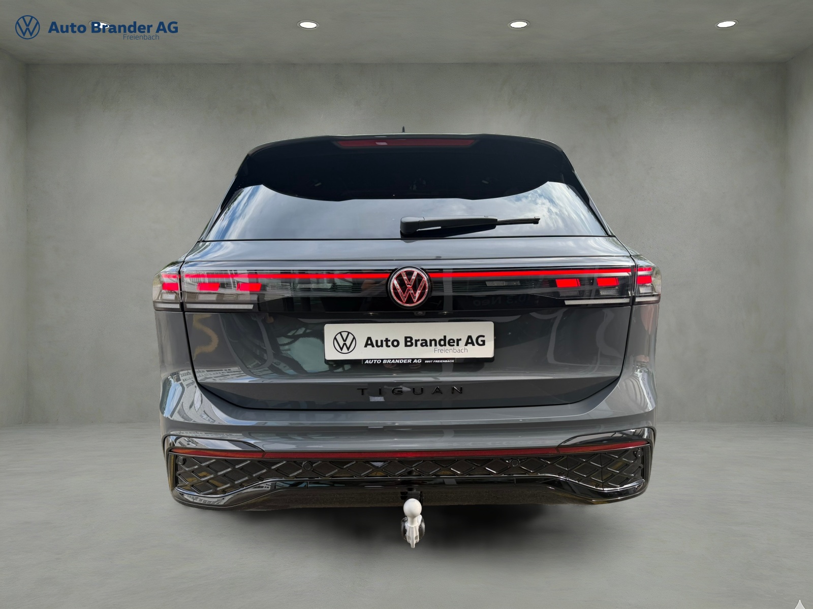 VW Tiguan 2.0 TSI DSG R-Line Plus 4Motion-image-4