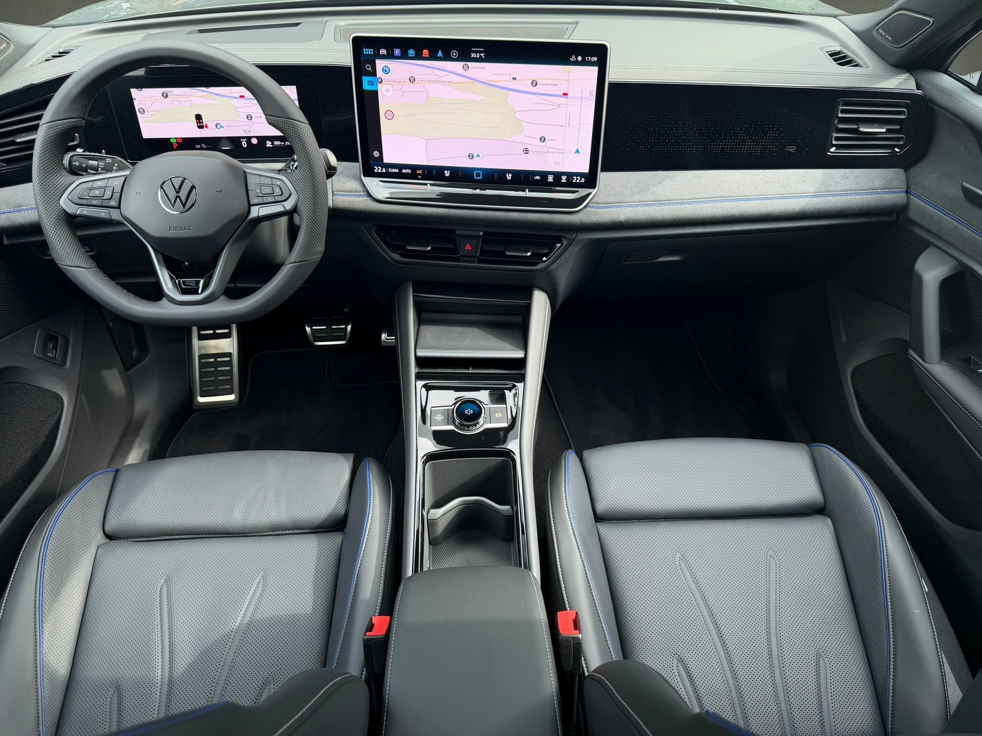 VW Tiguan 2.0 TSI DSG R-Line Plus 4Motion-image-8