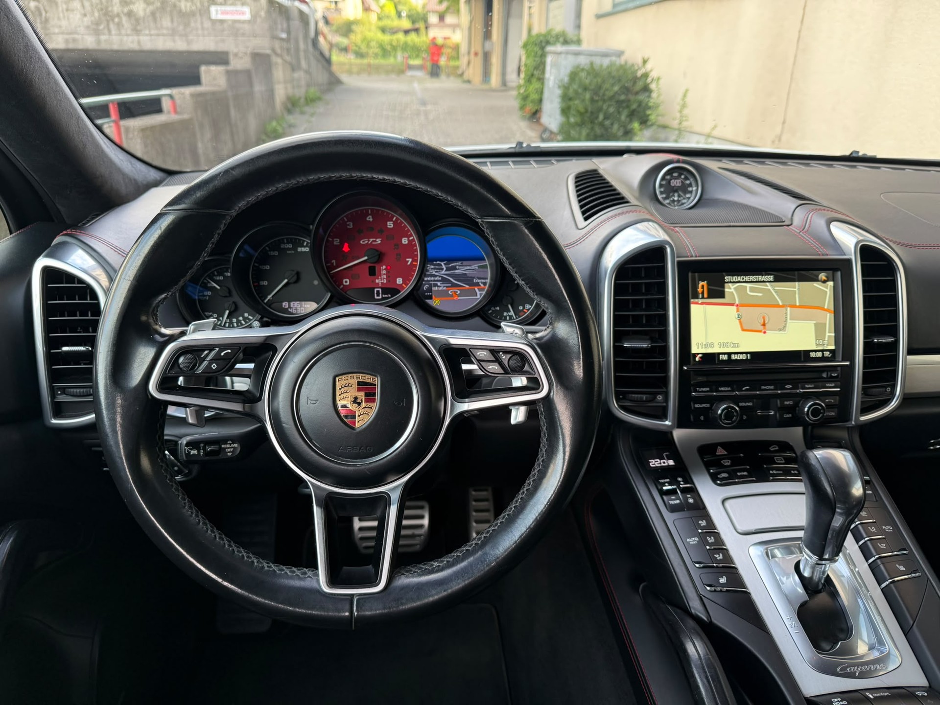 PORSCHE Cayenne GTS-image-10