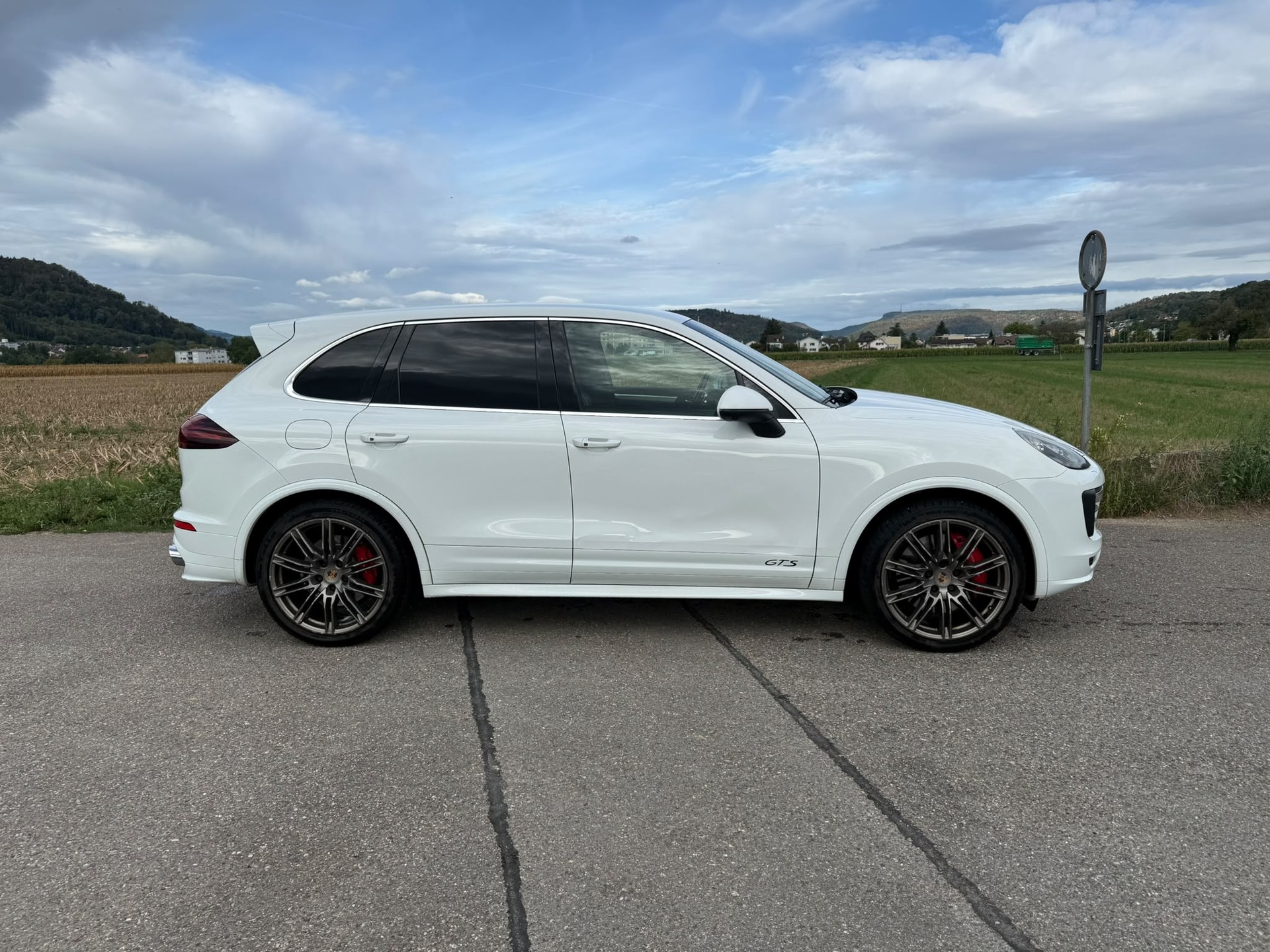 PORSCHE Cayenne GTS-image-5
