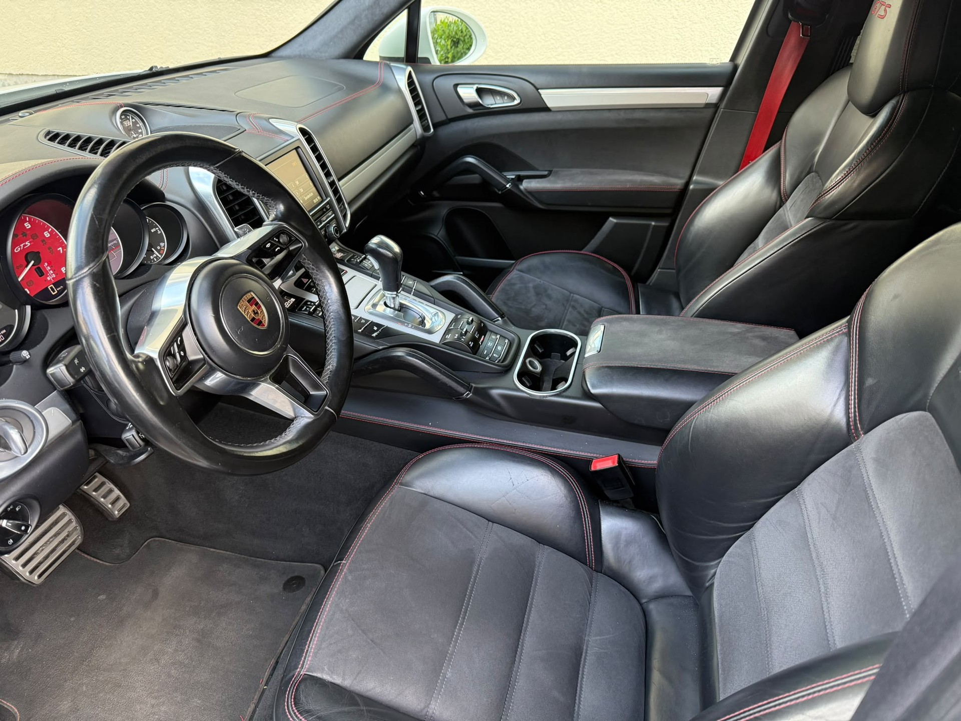 PORSCHE Cayenne GTS-image-8
