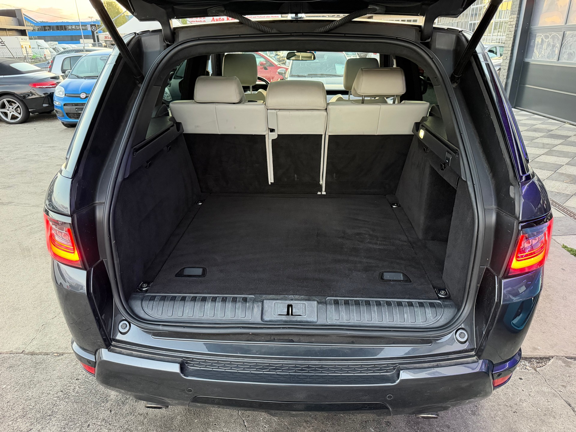 LAND ROVER Range Rover Sport 3.0 SDV6 Autobiogr. Dynamic Aut.-image-14