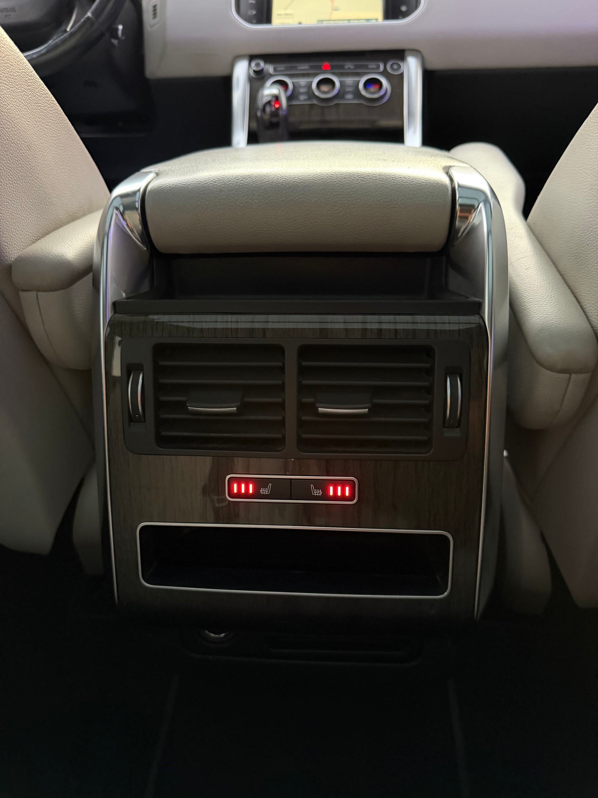 LAND ROVER Range Rover Sport 3.0 SDV6 Autobiogr. Dynamic Aut.-image-18