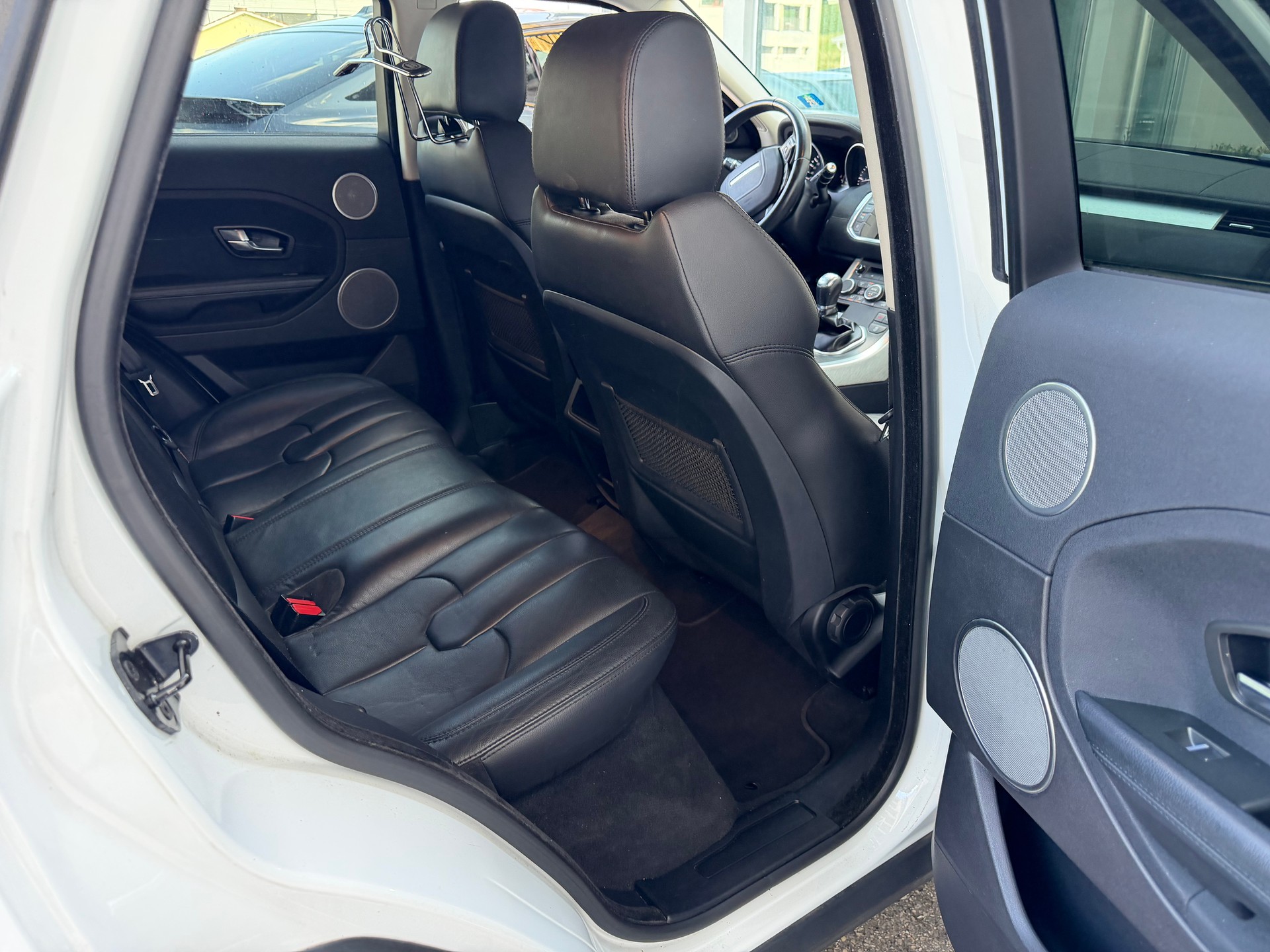 LAND ROVER Range Rover Evoque 2.2 TD4 Pure-image-7