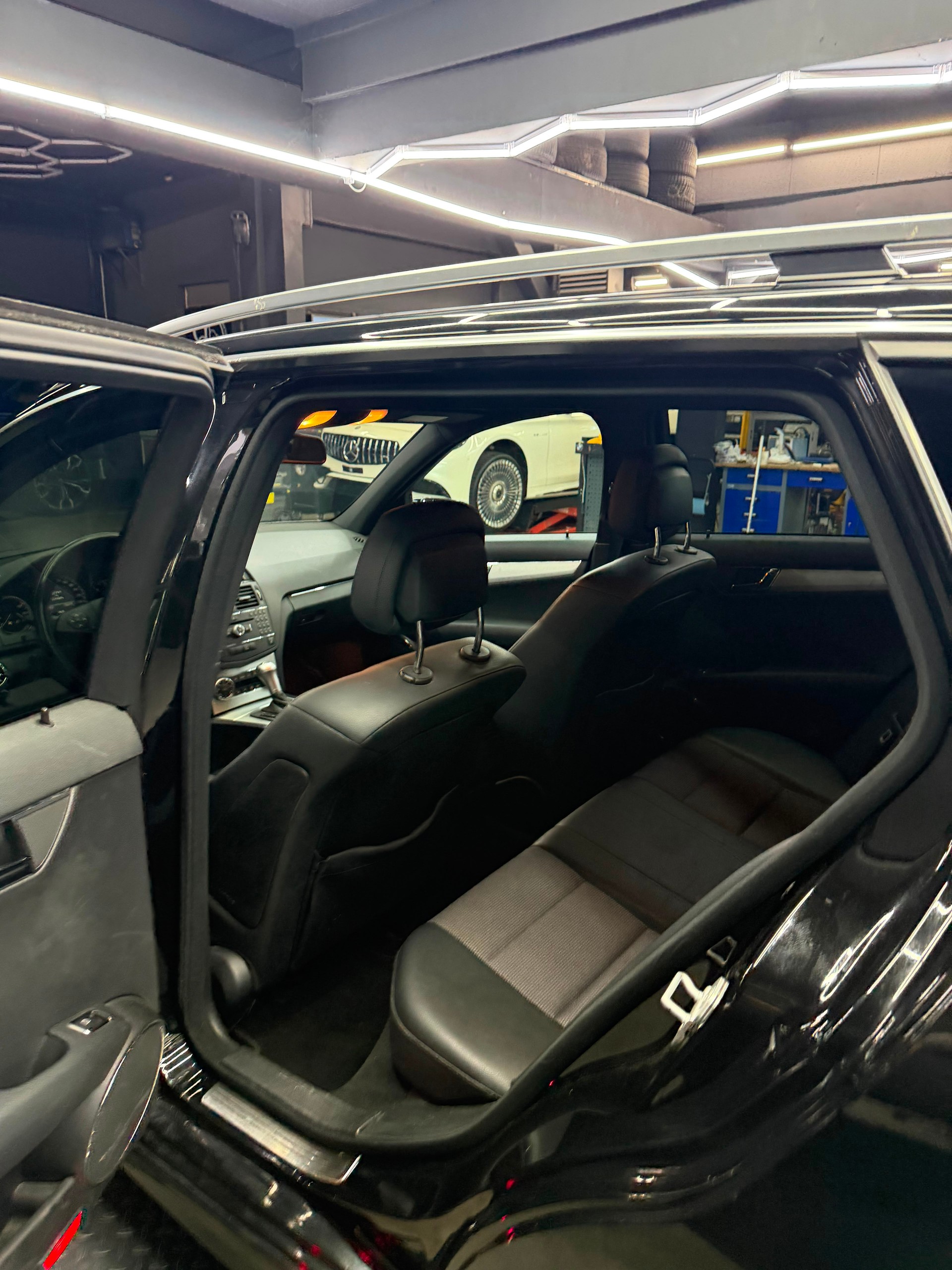 MERCEDES-BENZ C 220 CDI Elégance Automatic-image-5
