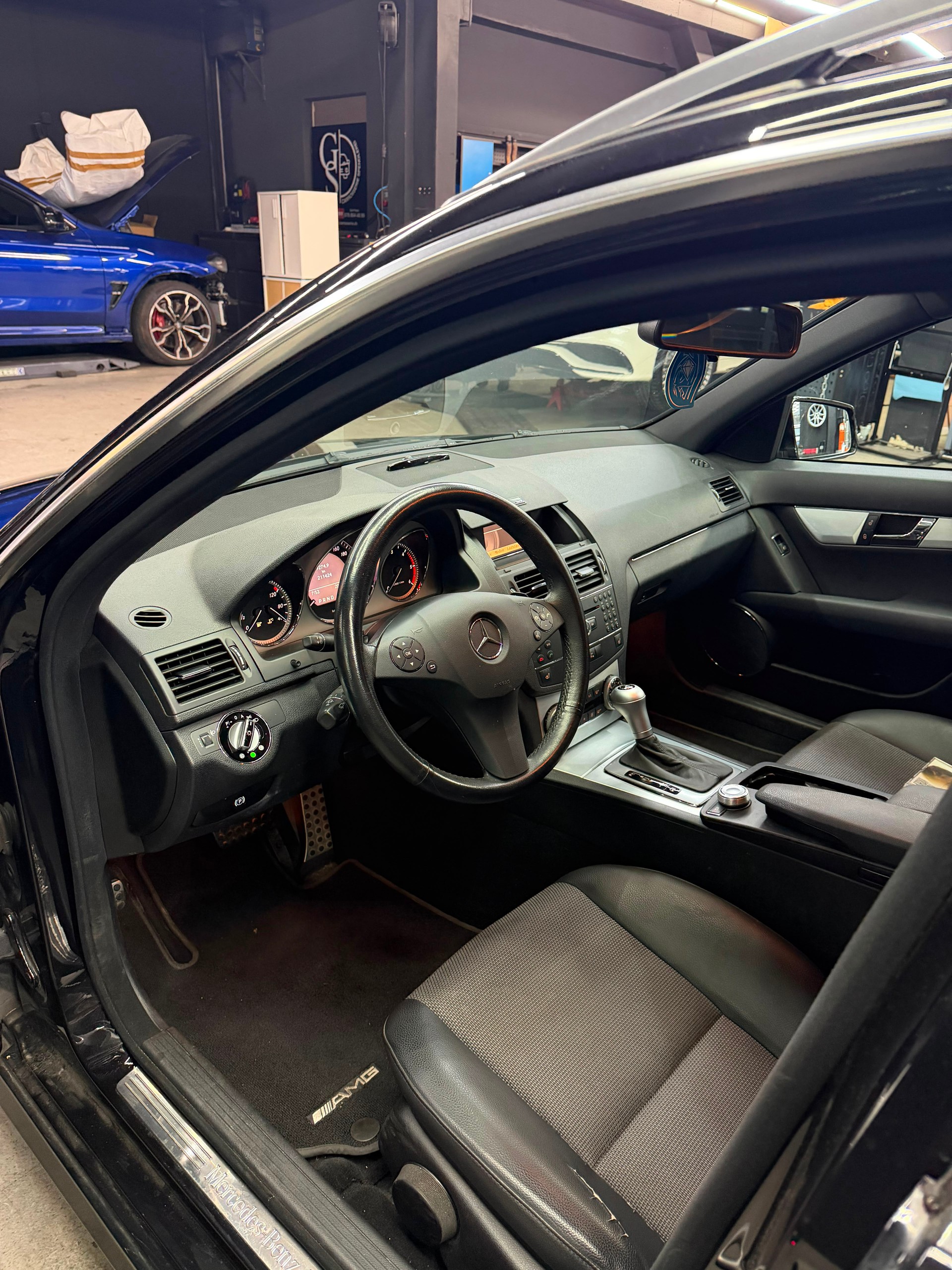 MERCEDES-BENZ C 220 CDI Elégance Automatic-image-4