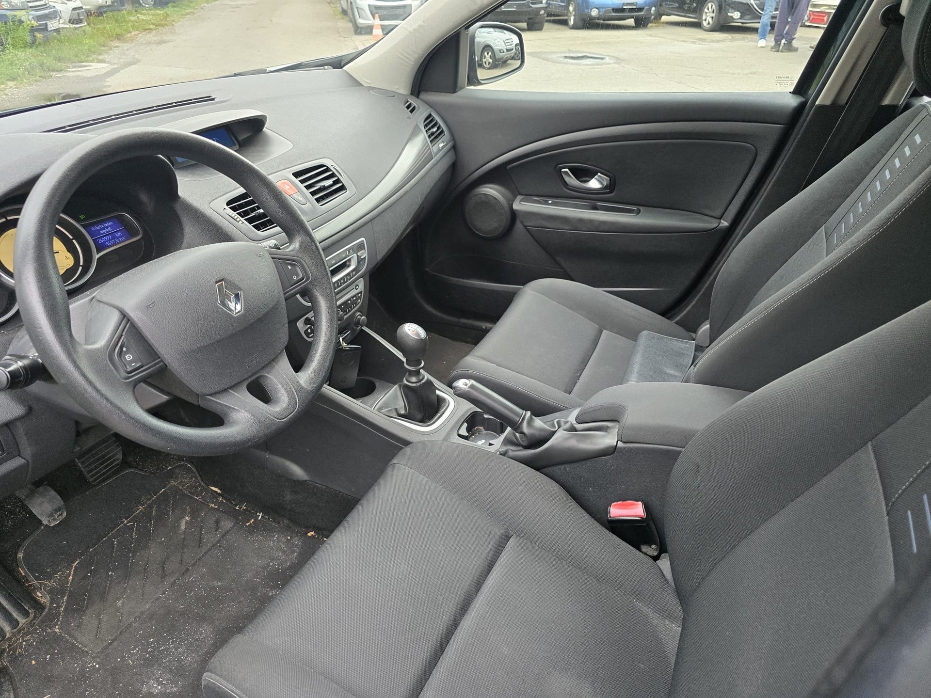 RENAULT Mégane Grandtour 1.5 dCi Expression-image-8