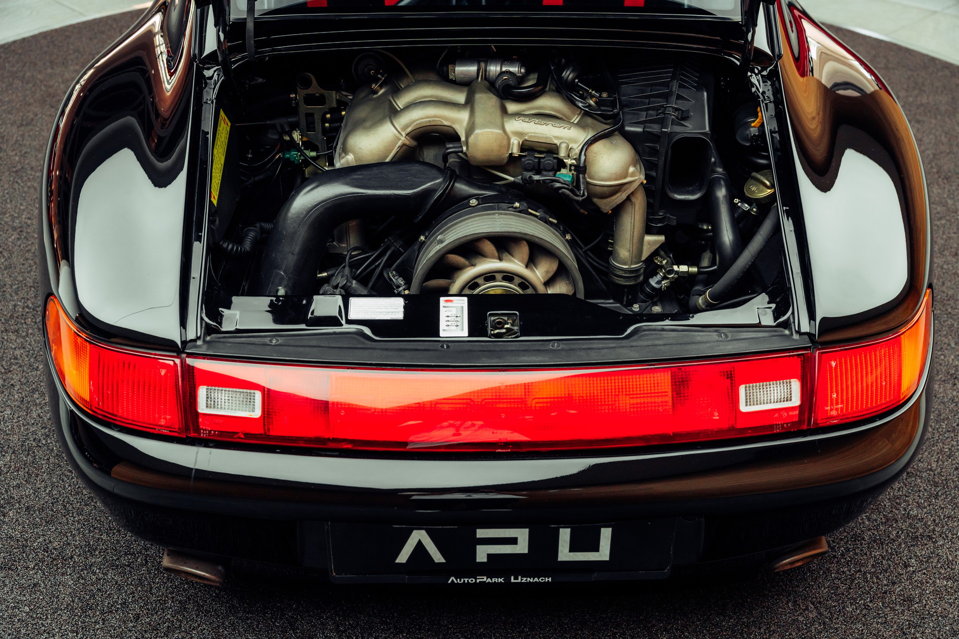PORSCHE 911 Carrera RS Clubsport-image-12