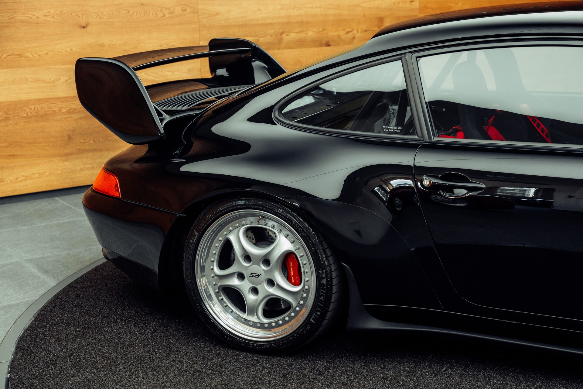 PORSCHE 911 Carrera RS Clubsport-image-17