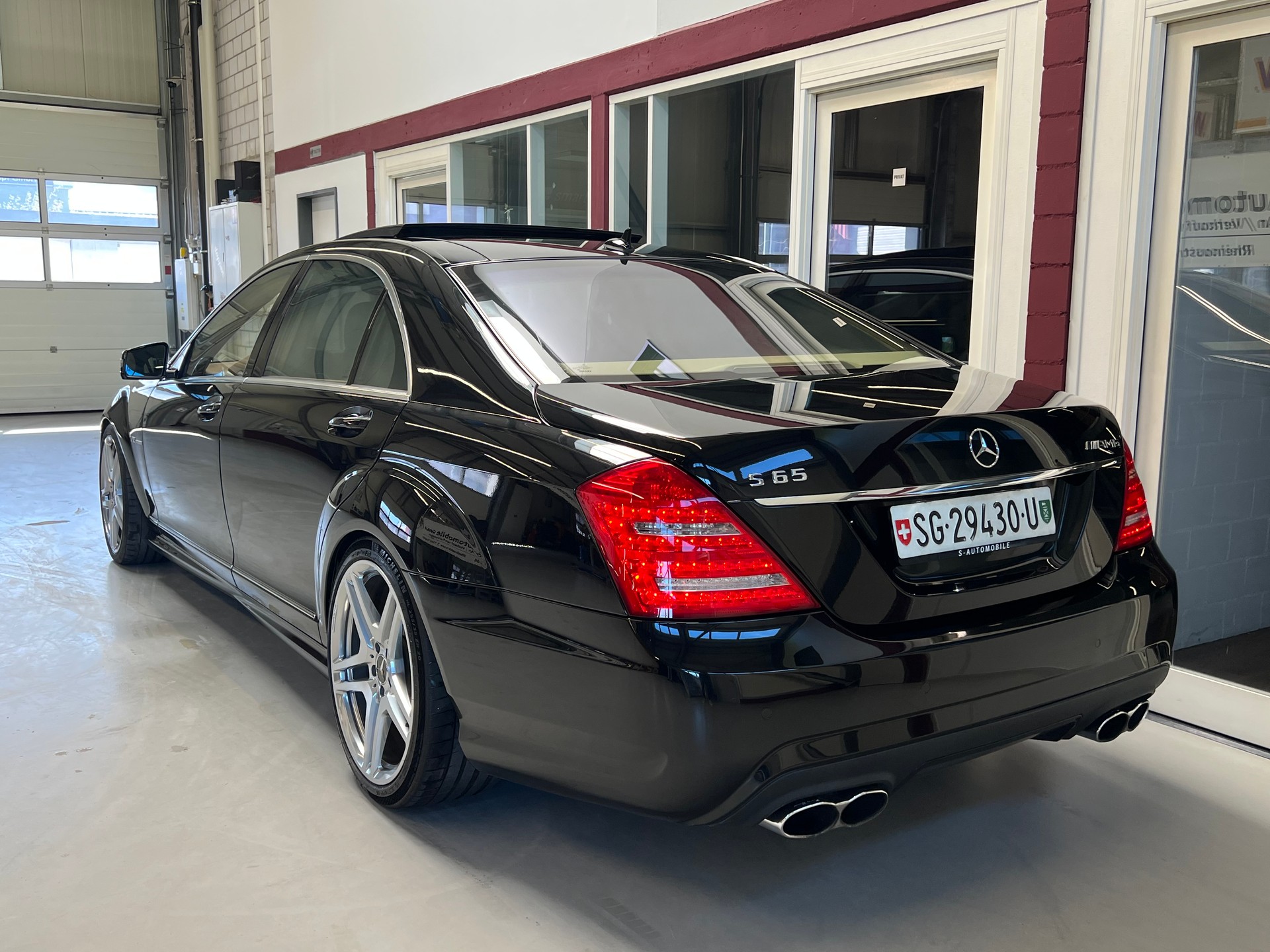 MERCEDES-BENZ S 65 AMG L Automatic-image-6