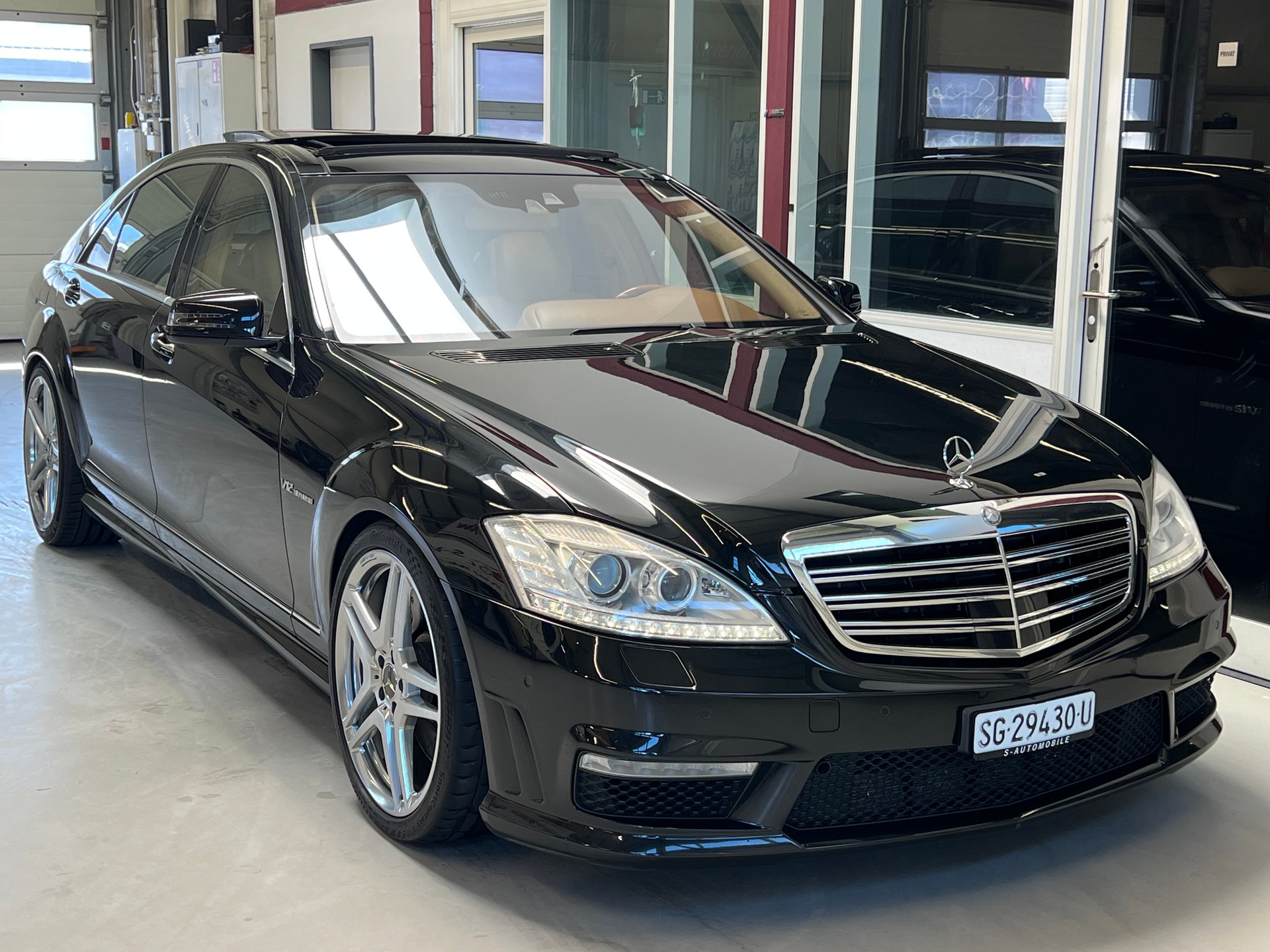 MERCEDES-BENZ S 65 AMG L Automatic-image-10
