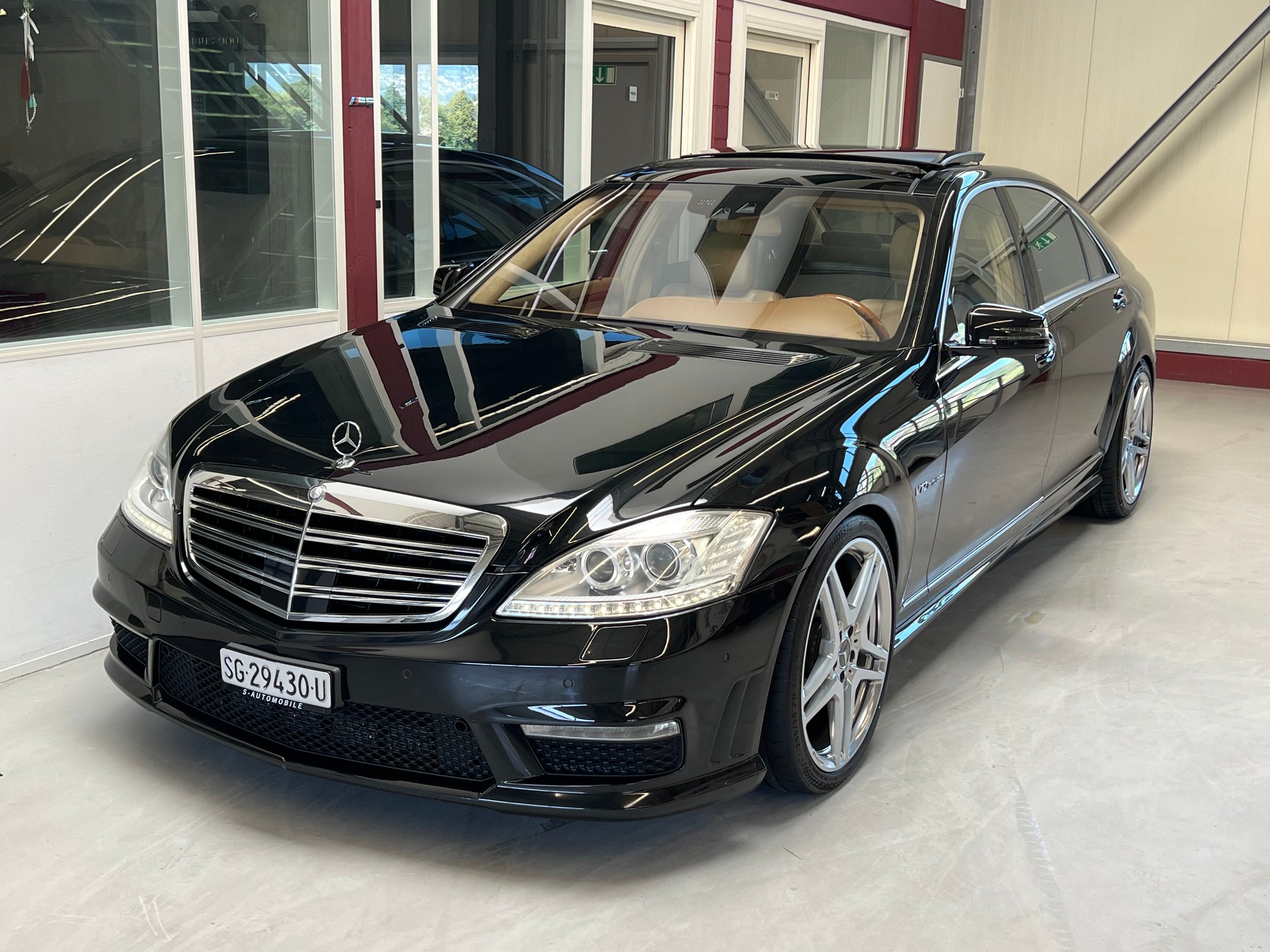 MERCEDES-BENZ S 65 AMG L Automatic-image-2