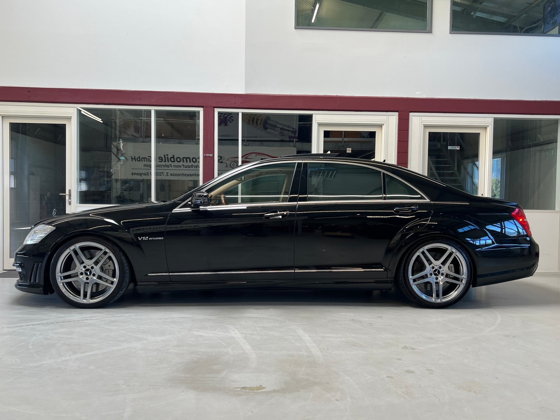 MERCEDES-BENZ S 65 AMG L Automatic-image-3
