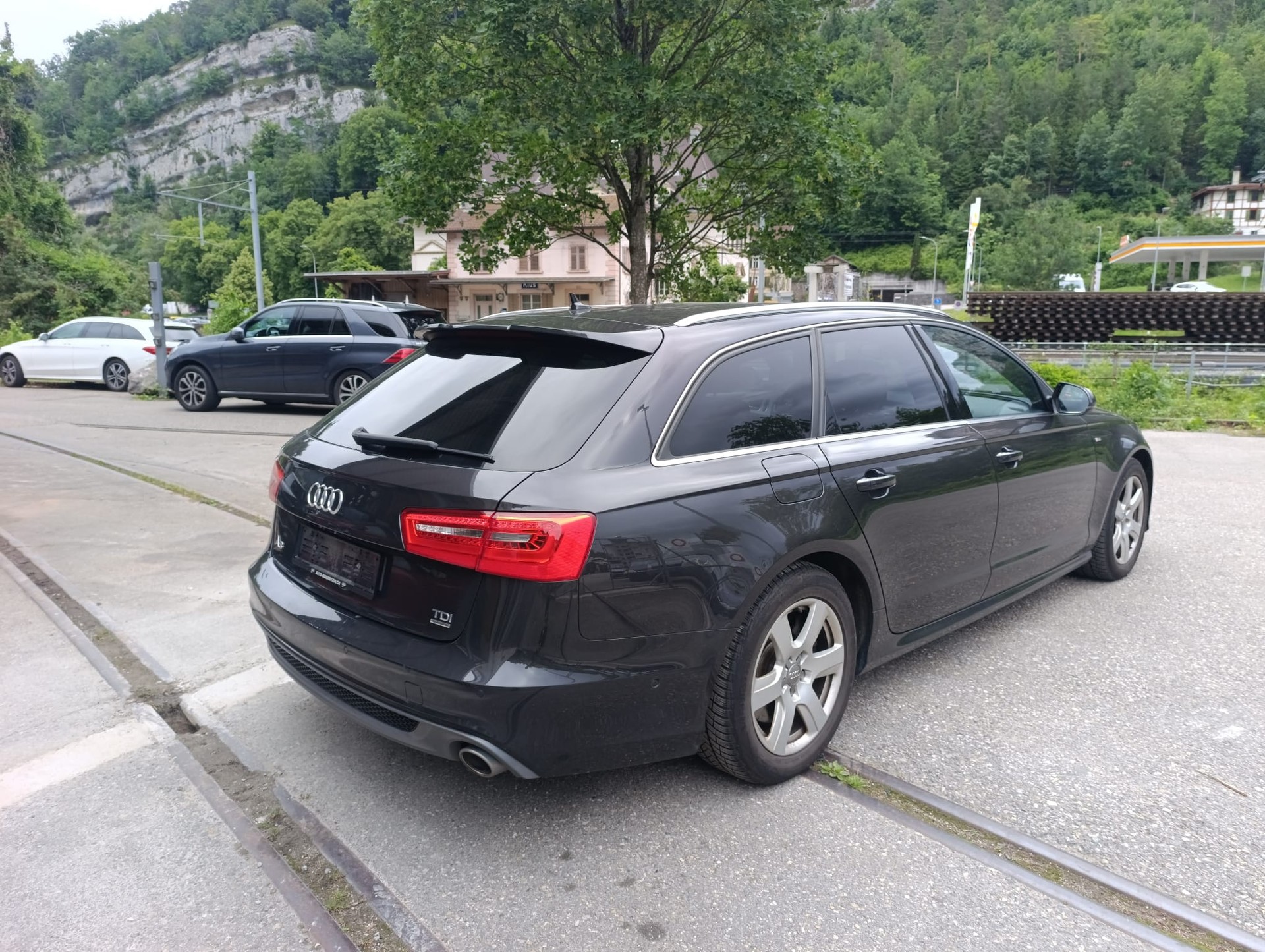 AUDI A6 Avant 3.0 TDI V6 quattro S-tronic-image-2