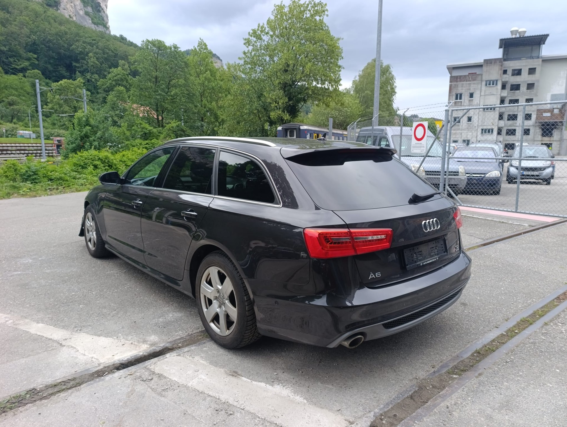 AUDI A6 Avant 3.0 TDI V6 quattro S-tronic-image-3