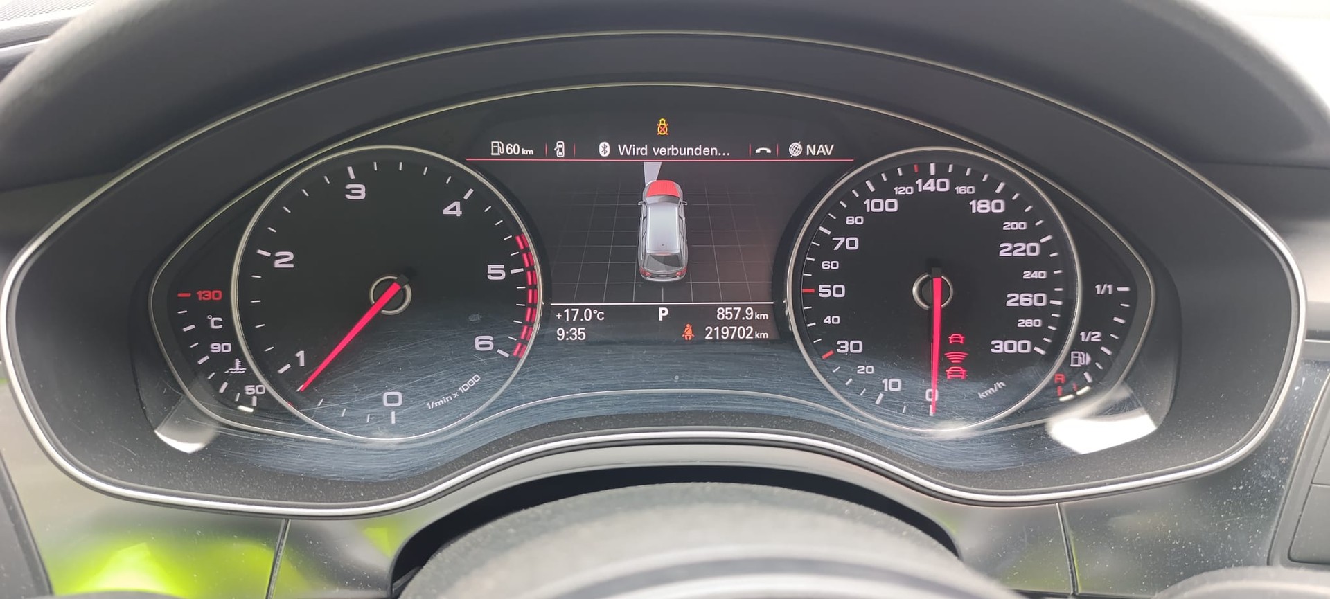 AUDI A6 Avant 3.0 TDI V6 quattro S-tronic-image-4