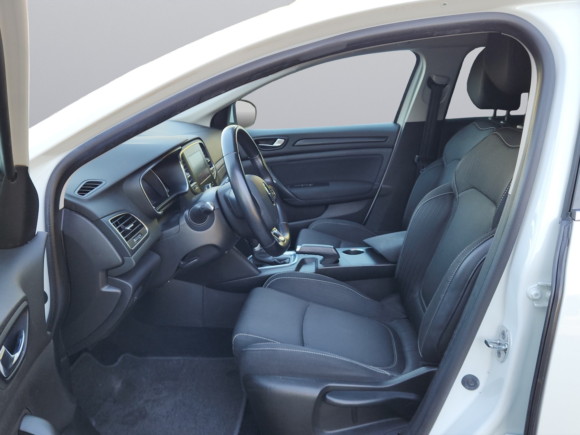 RENAULT Mégane Grandtour 1.5 dCi Business EDC-image-8