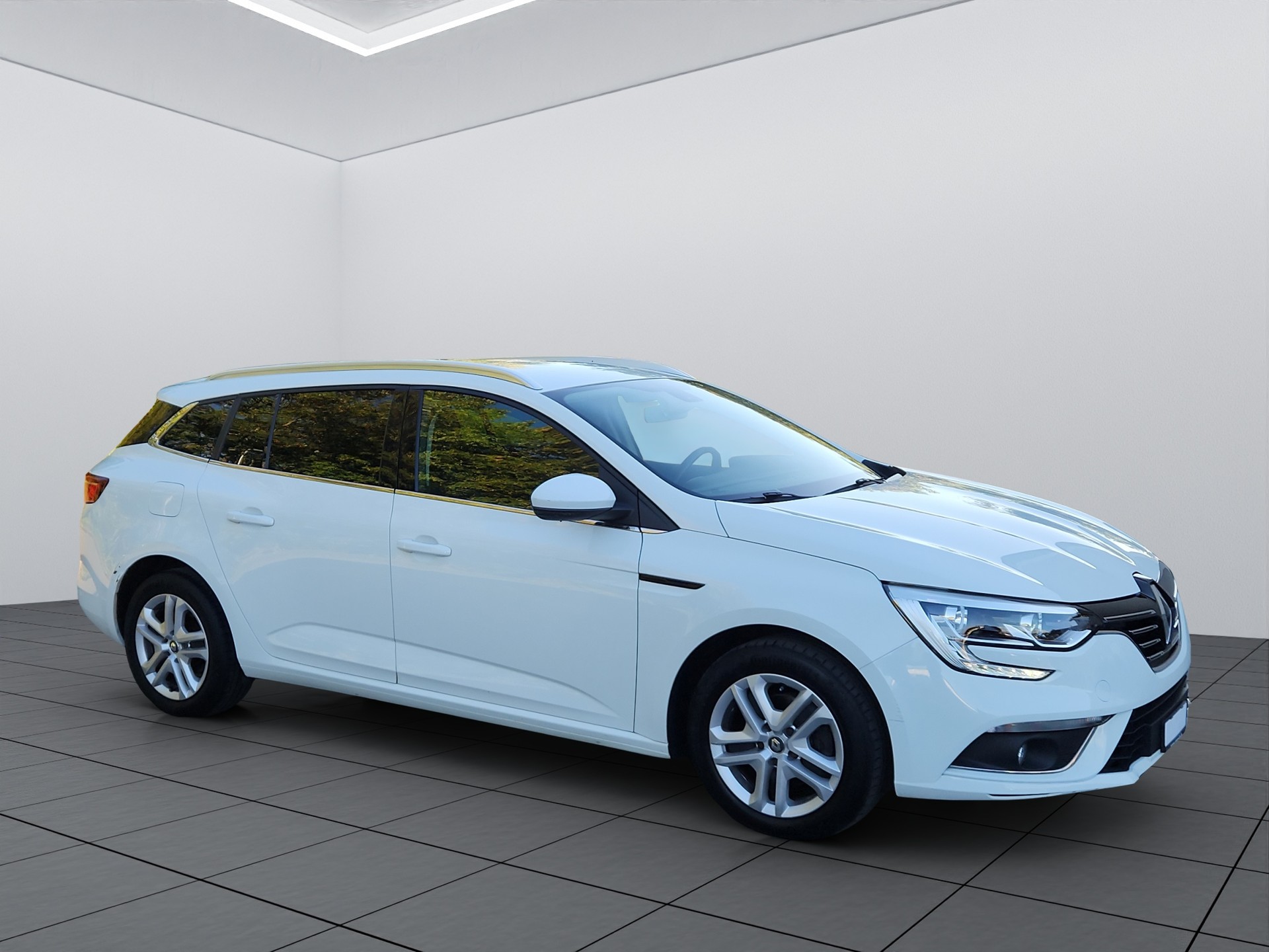 RENAULT Mégane Grandtour 1.5 dCi Business EDC-image-7