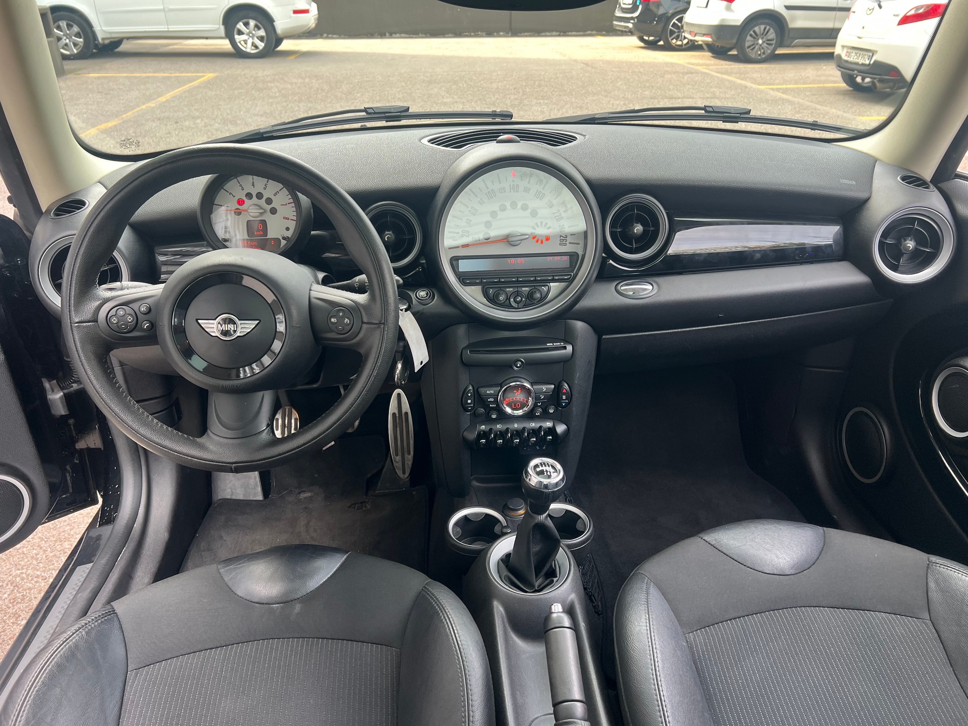 MINI Cooper S-image-9