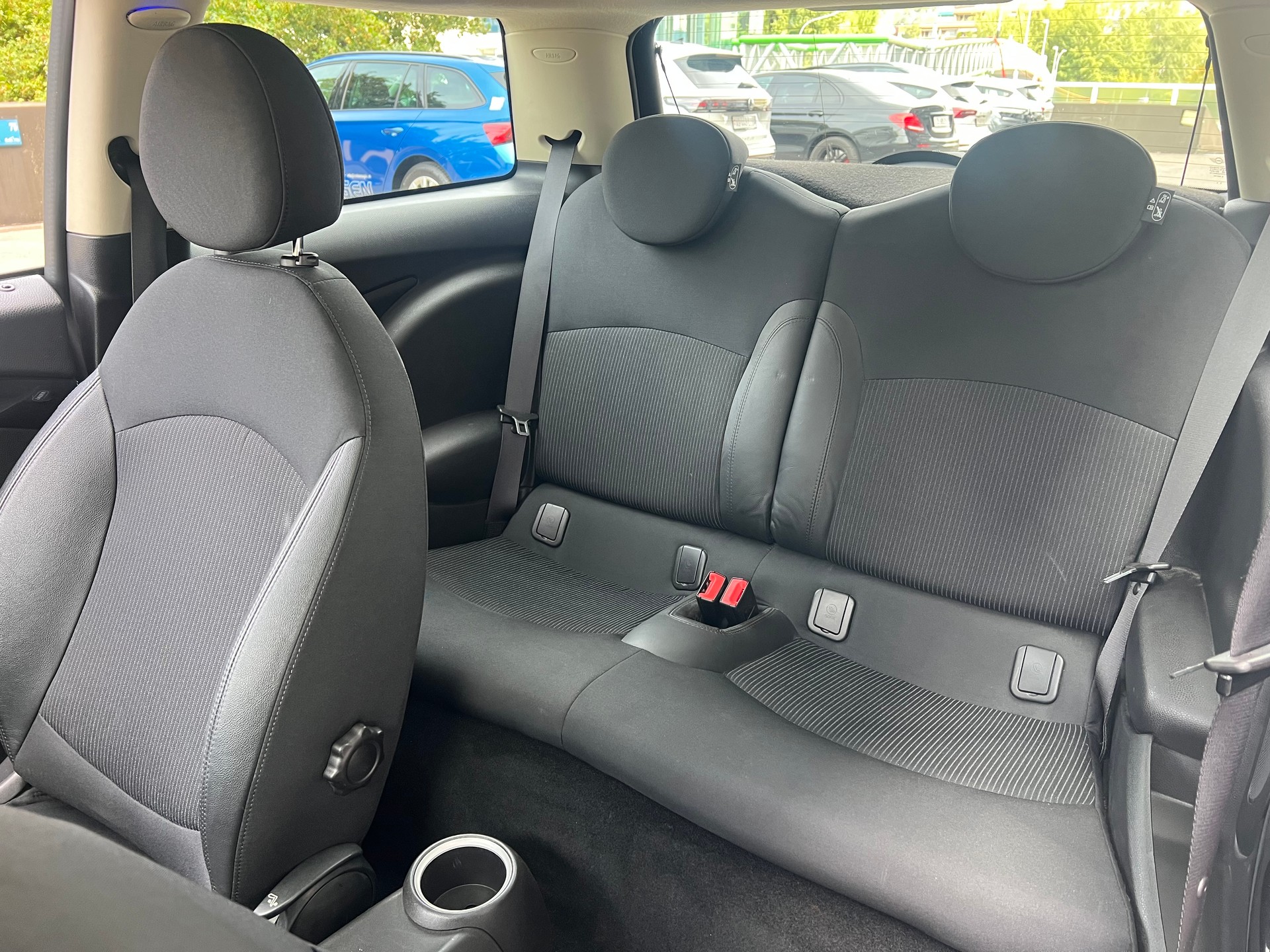 MINI Cooper S-image-12